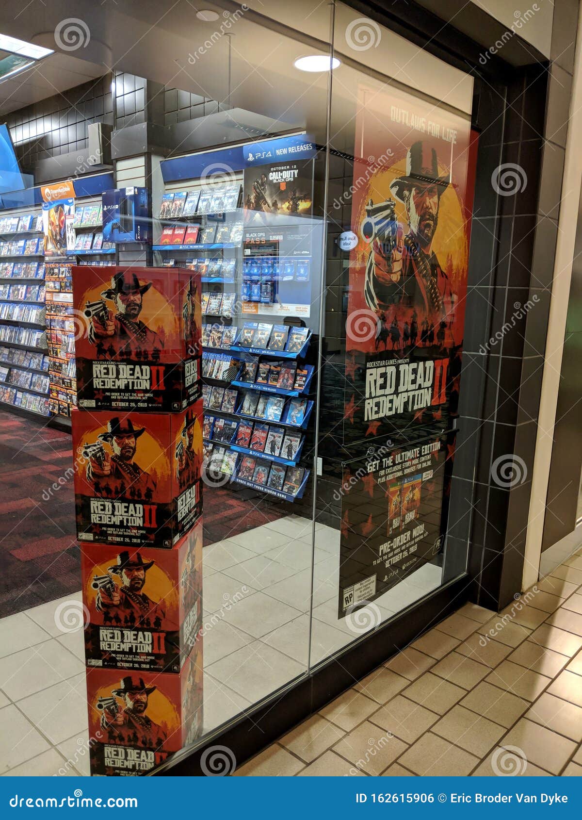 Redemption Display in Gamestop Store Editorial Photo - Image of xbox, game: 162615906