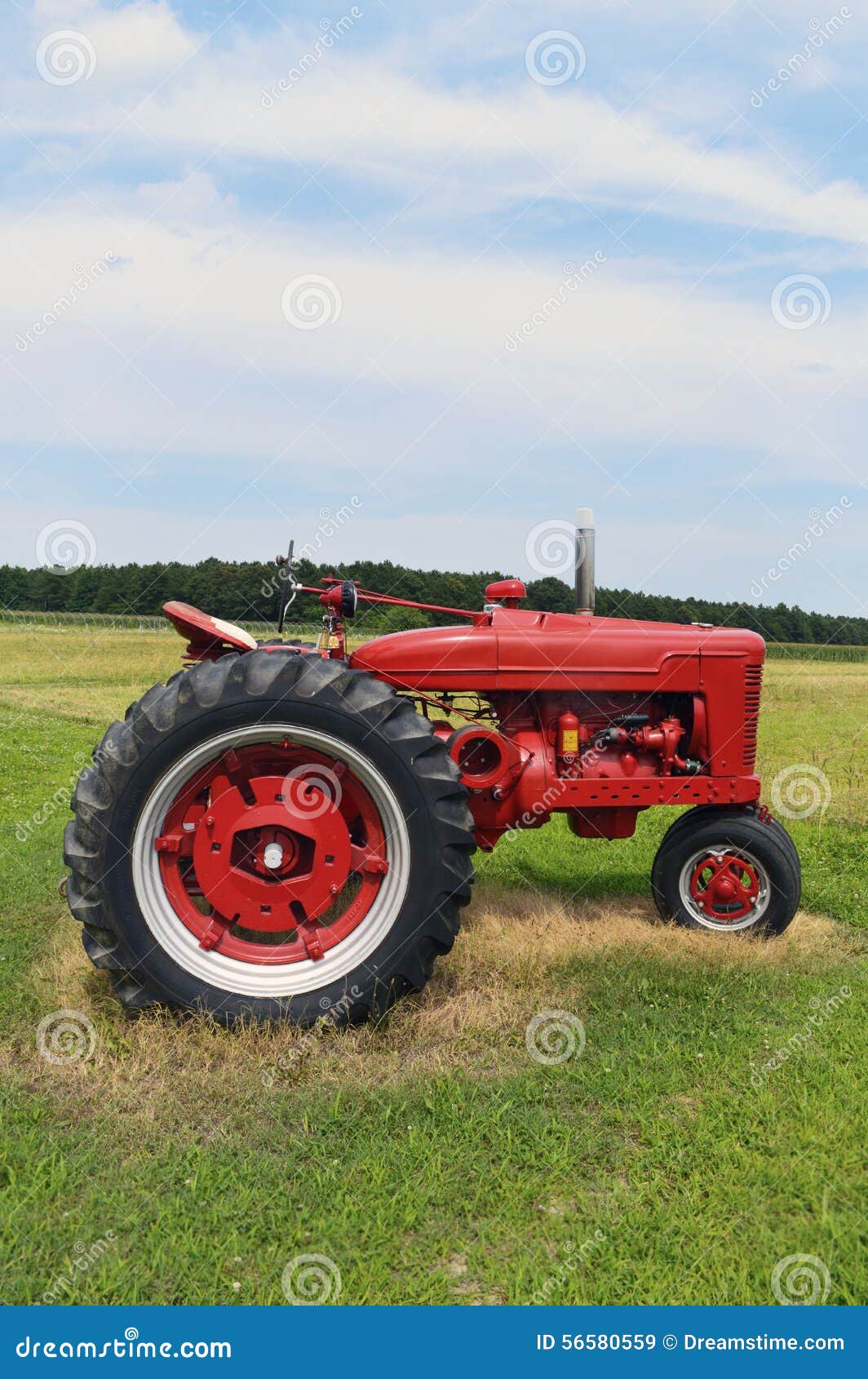 Red Farm Tractor in Delaware Stock Image Image of delaware, parked