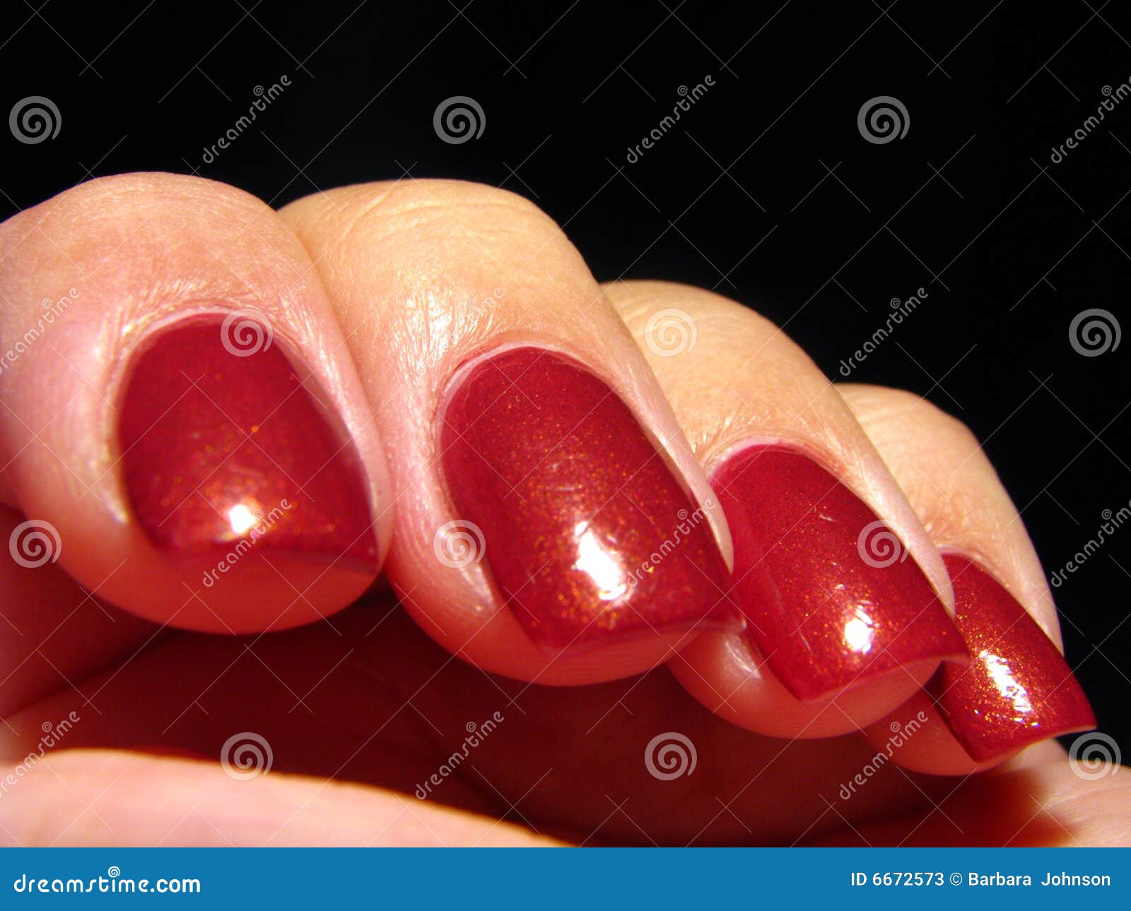 red fingernails