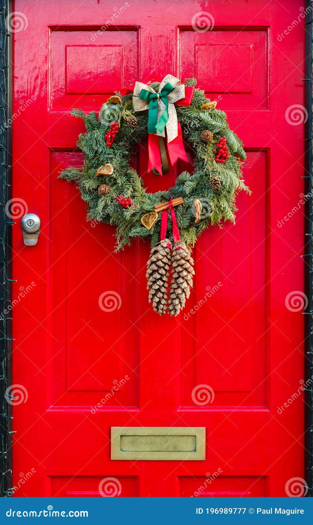 1,137 Christmas Uk House Stock Photos - Free & Royalty-Free Stock ...