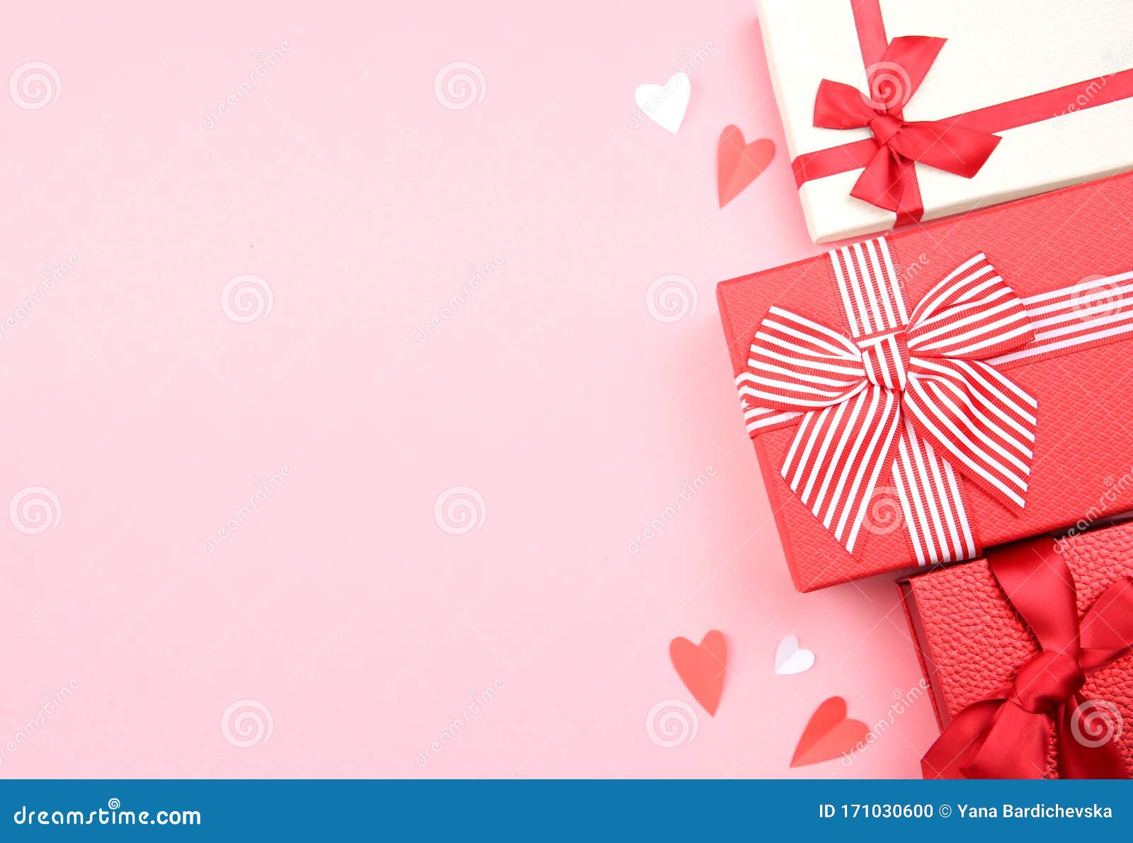 Red Gift Boxes on Pink Background Empty Copy Space,valentine`s  Backdrop,mother`s Day,birthday Stock Photo - Image of paper, romance:  171030600