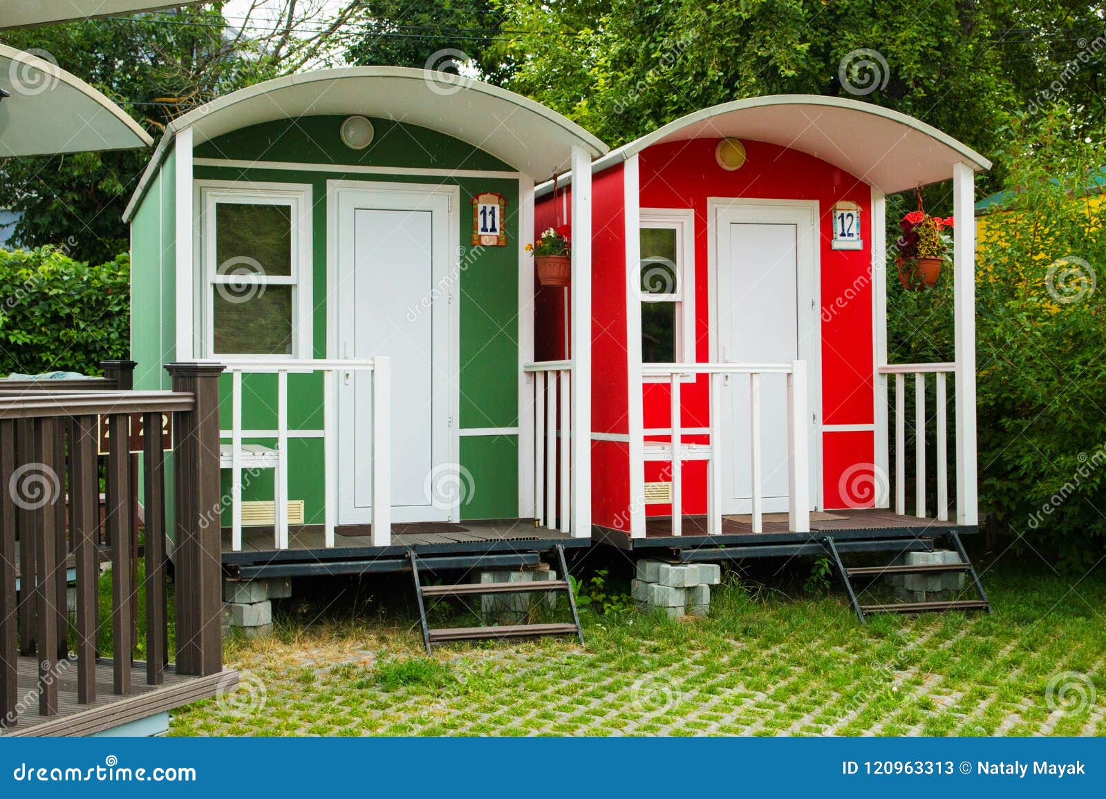 red and green house, camping