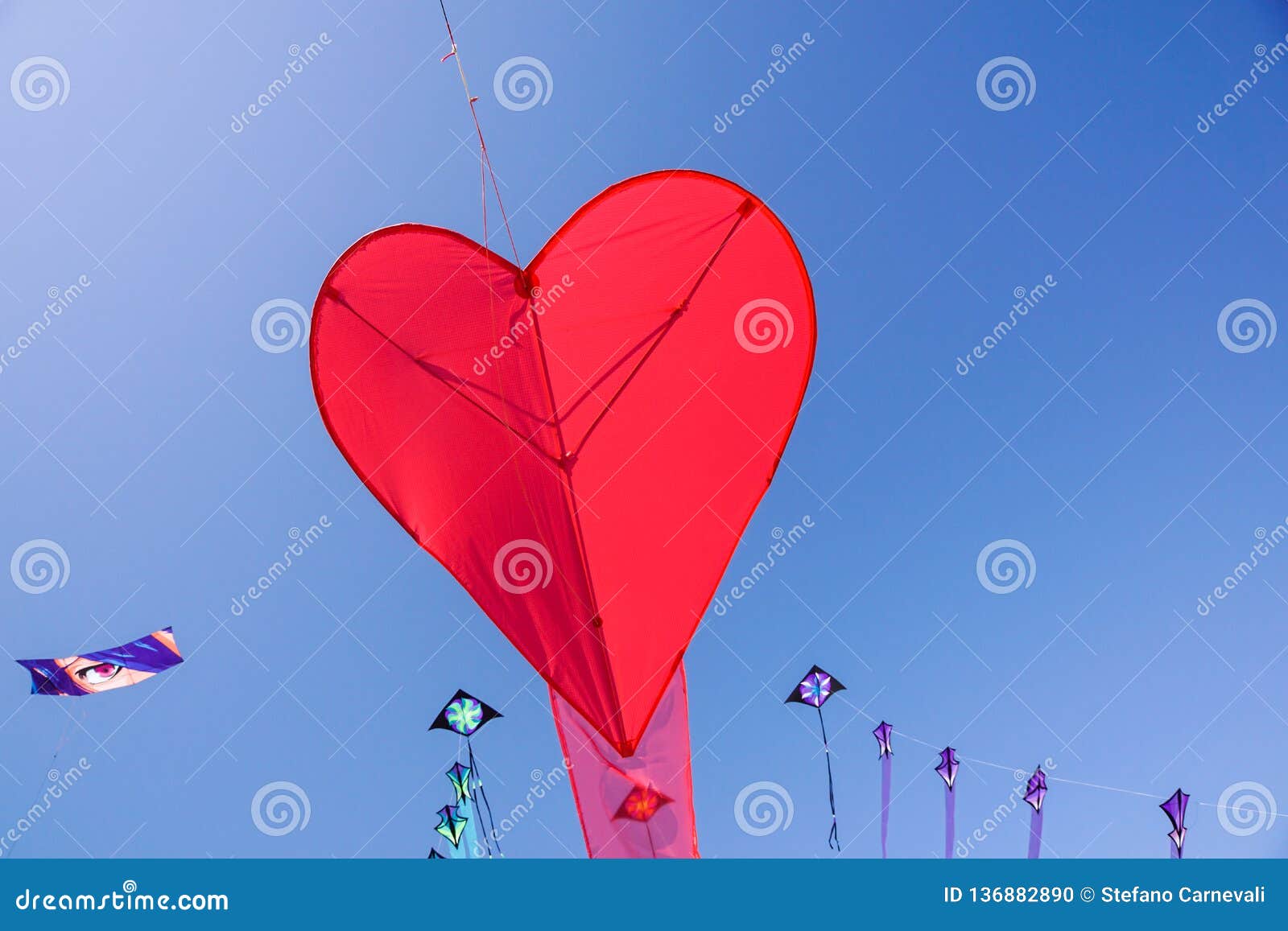 Details about   2020 Soft Kite Little Red Heart Love Couple Thread Without Skeleton Kite 