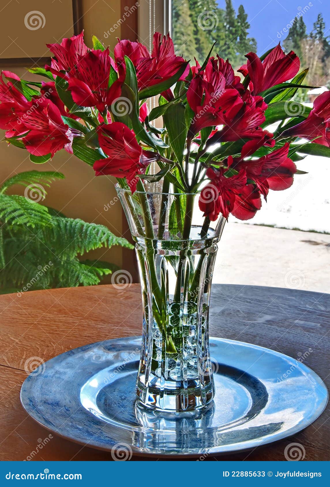 Red Lily Flower Bouquet in Crystal Vase Stock Image Image of life