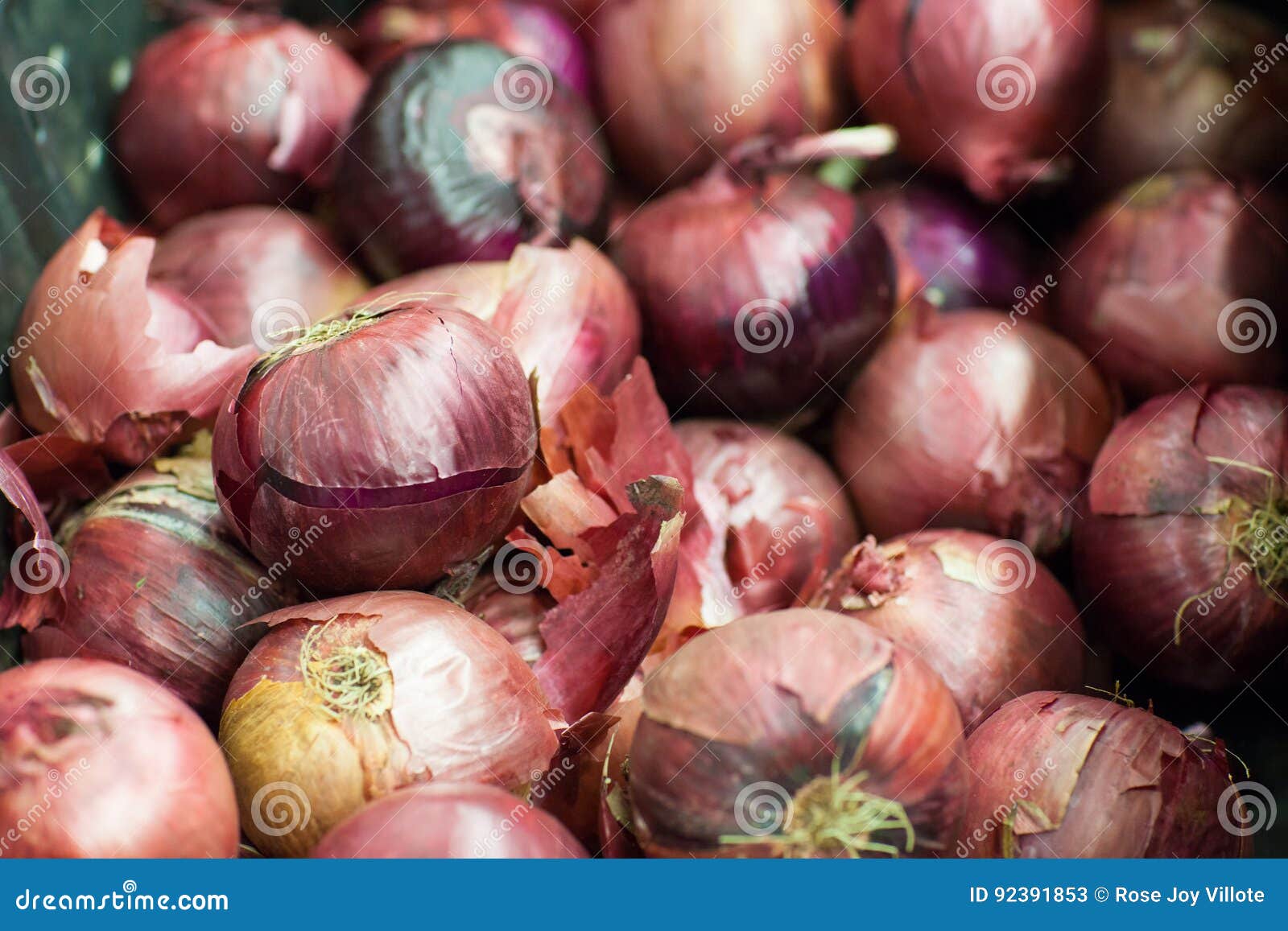 Premium Photo  Shallots or red onion asian herbs and cooking ingredients  on wooden background