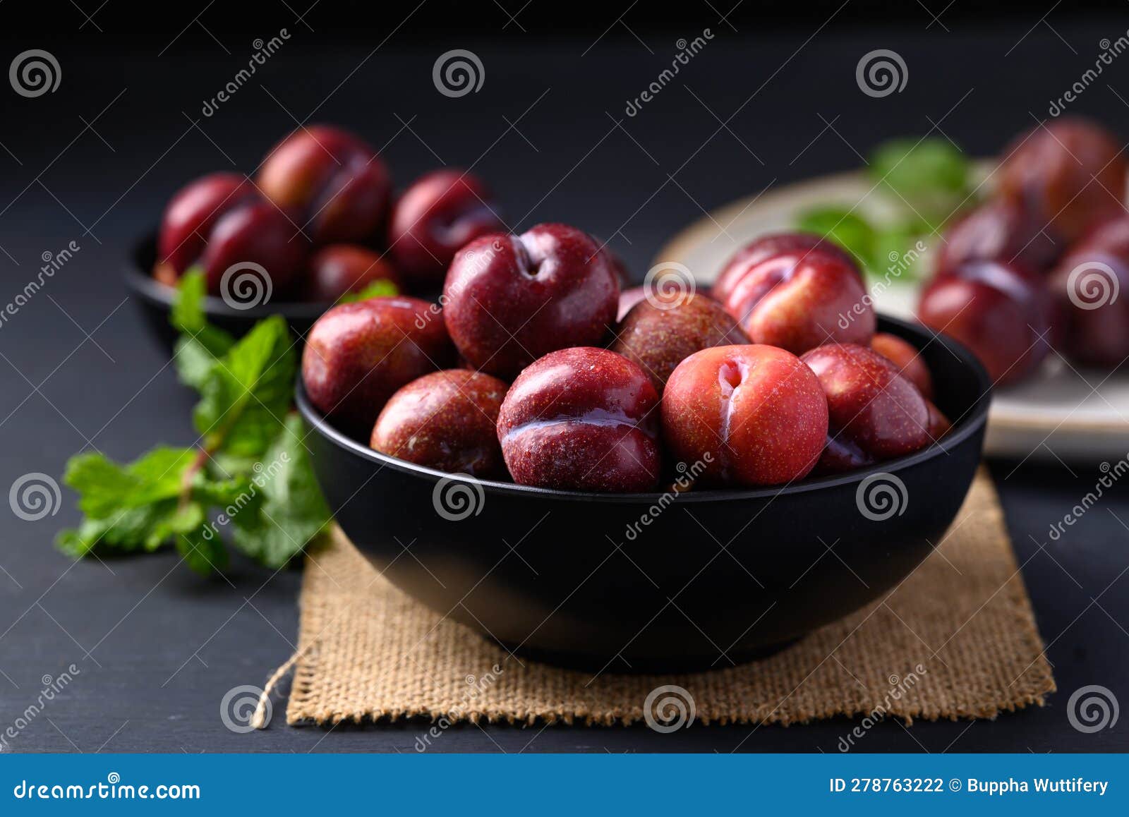 Red Plum Fruit (Japanese Plum or Chinese Plum) Stock Photo Image of ingredient, japanese
