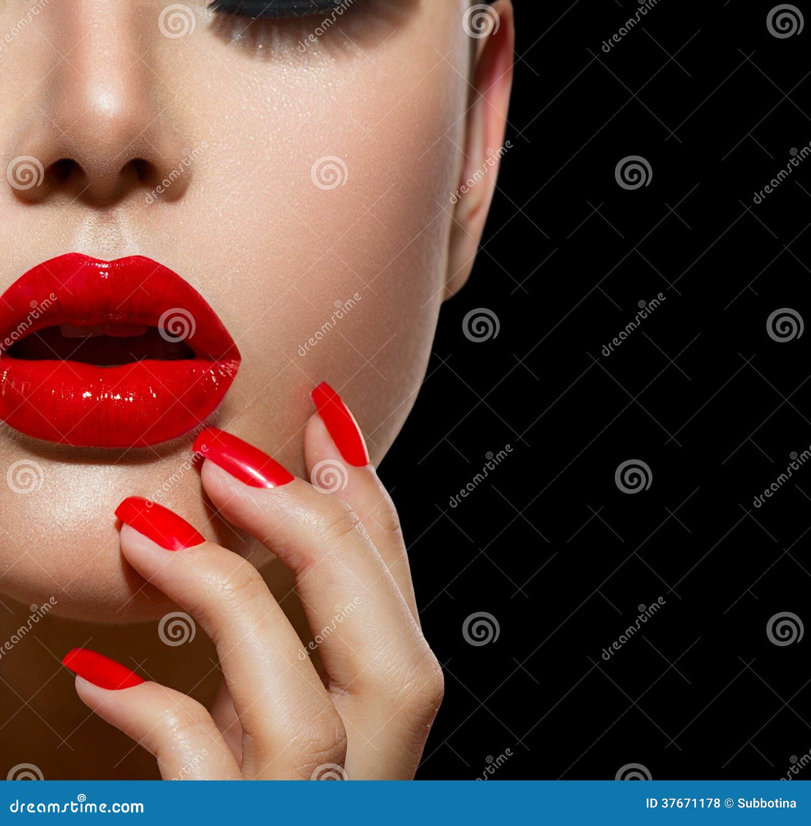 30 Matching nails and lipstick makeups | Art and Design