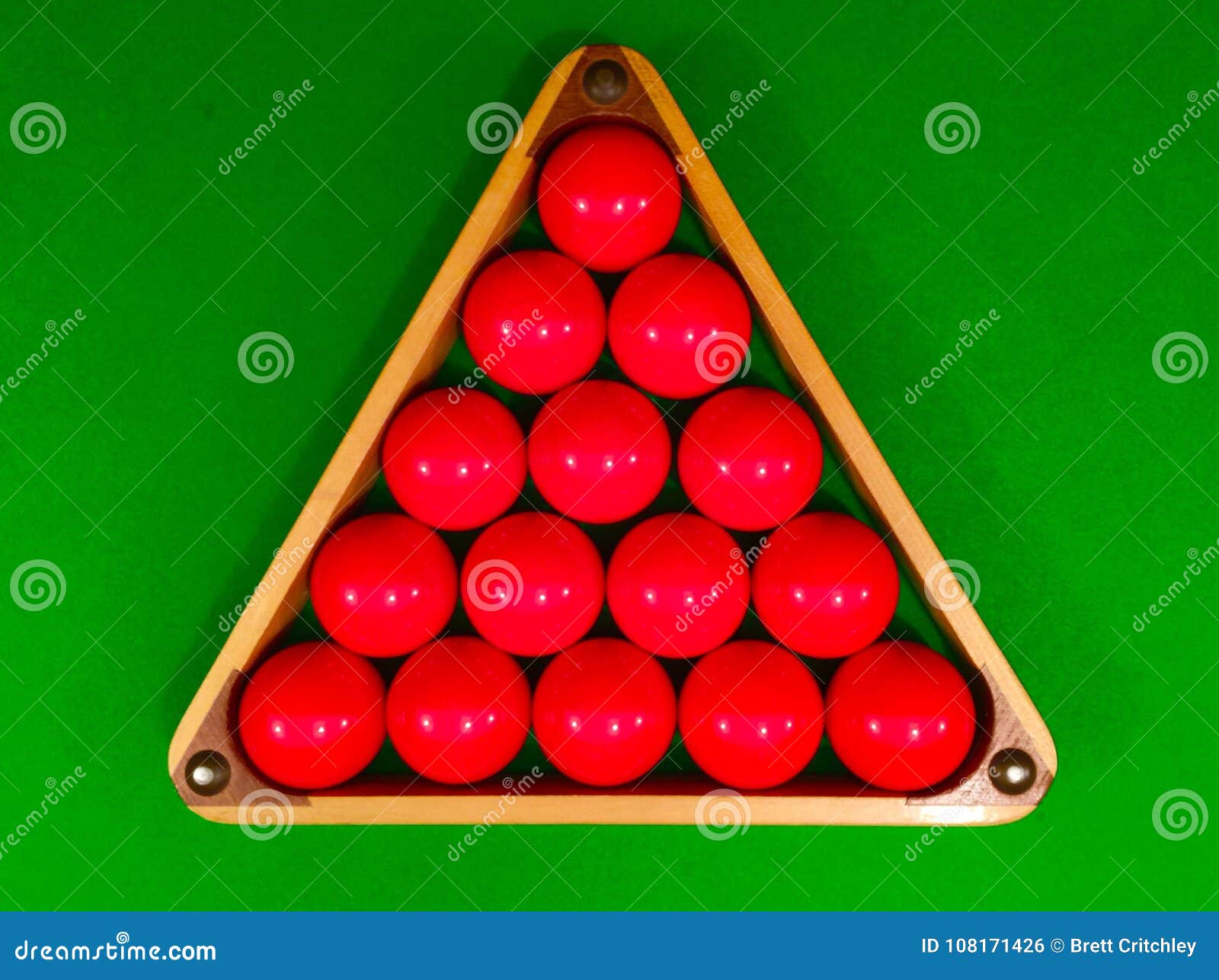 red snooker balls in triangle