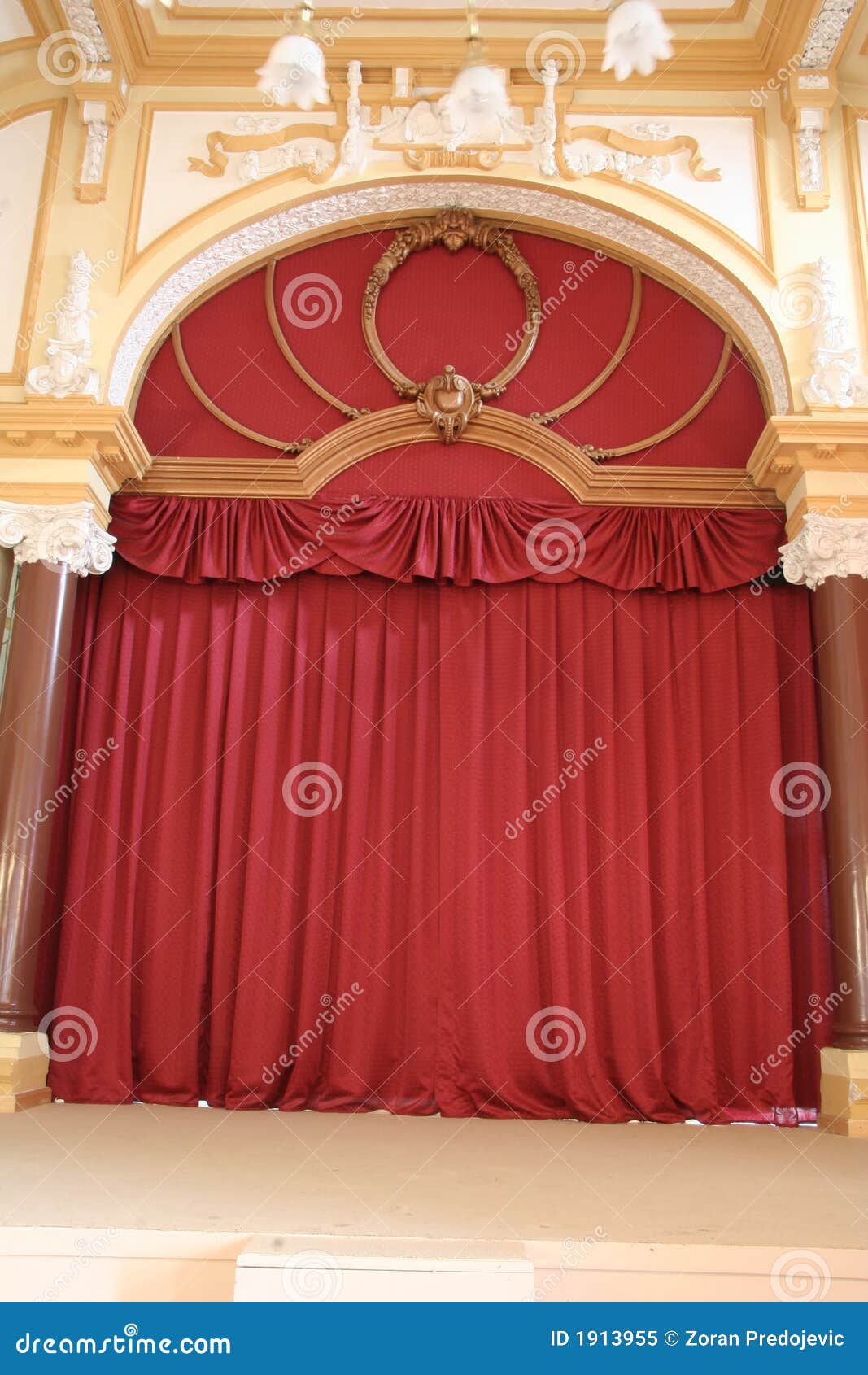 red velvet theatre curtain