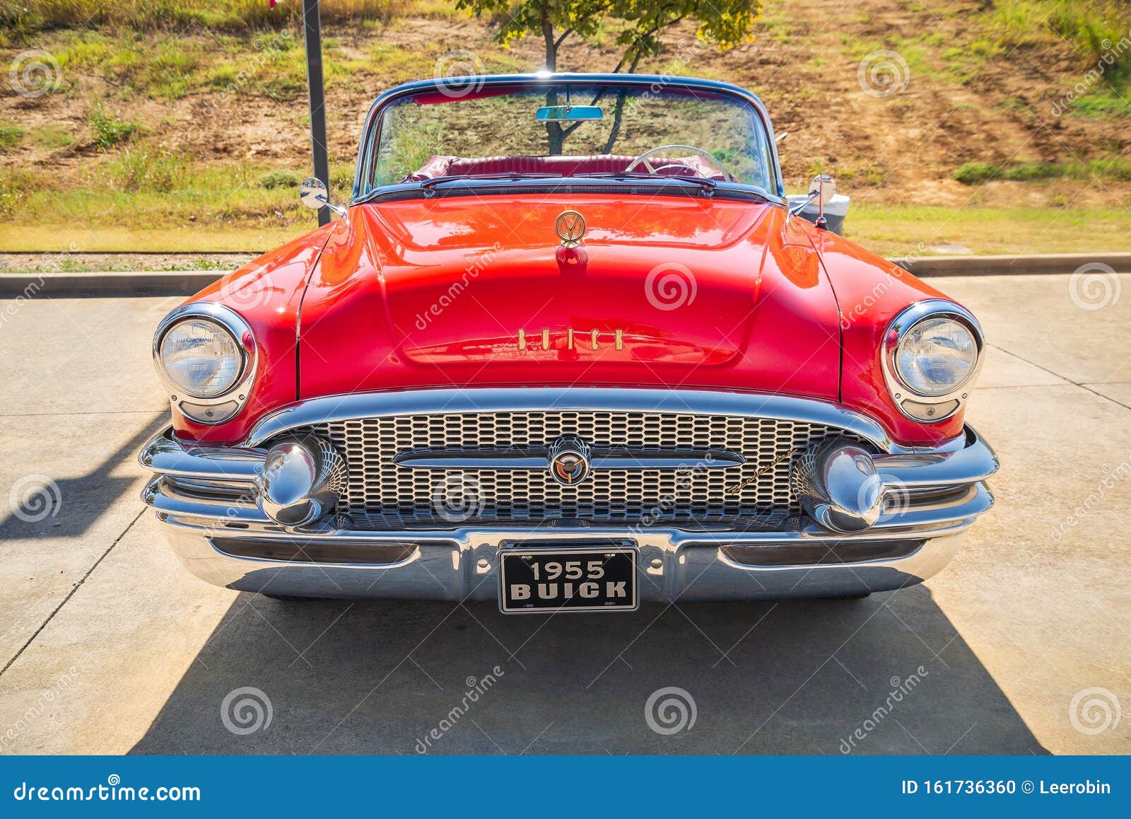 Red Vintage 1955 Buick Convertible Classic Editorial Image - Image shiny, chrome: 161736360