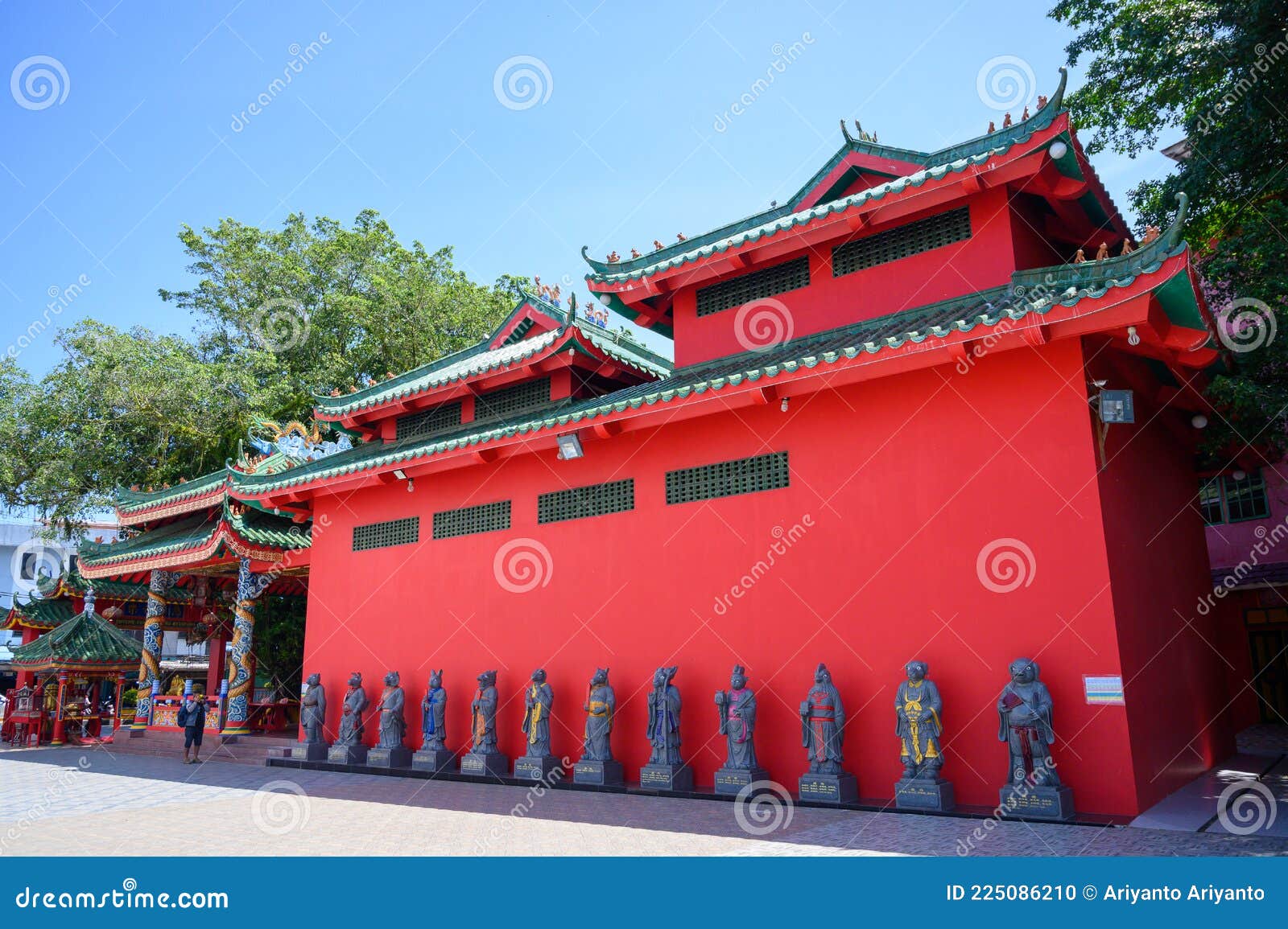 red wall at chinese temple kelenteng tua pek kong in ketapang borneo