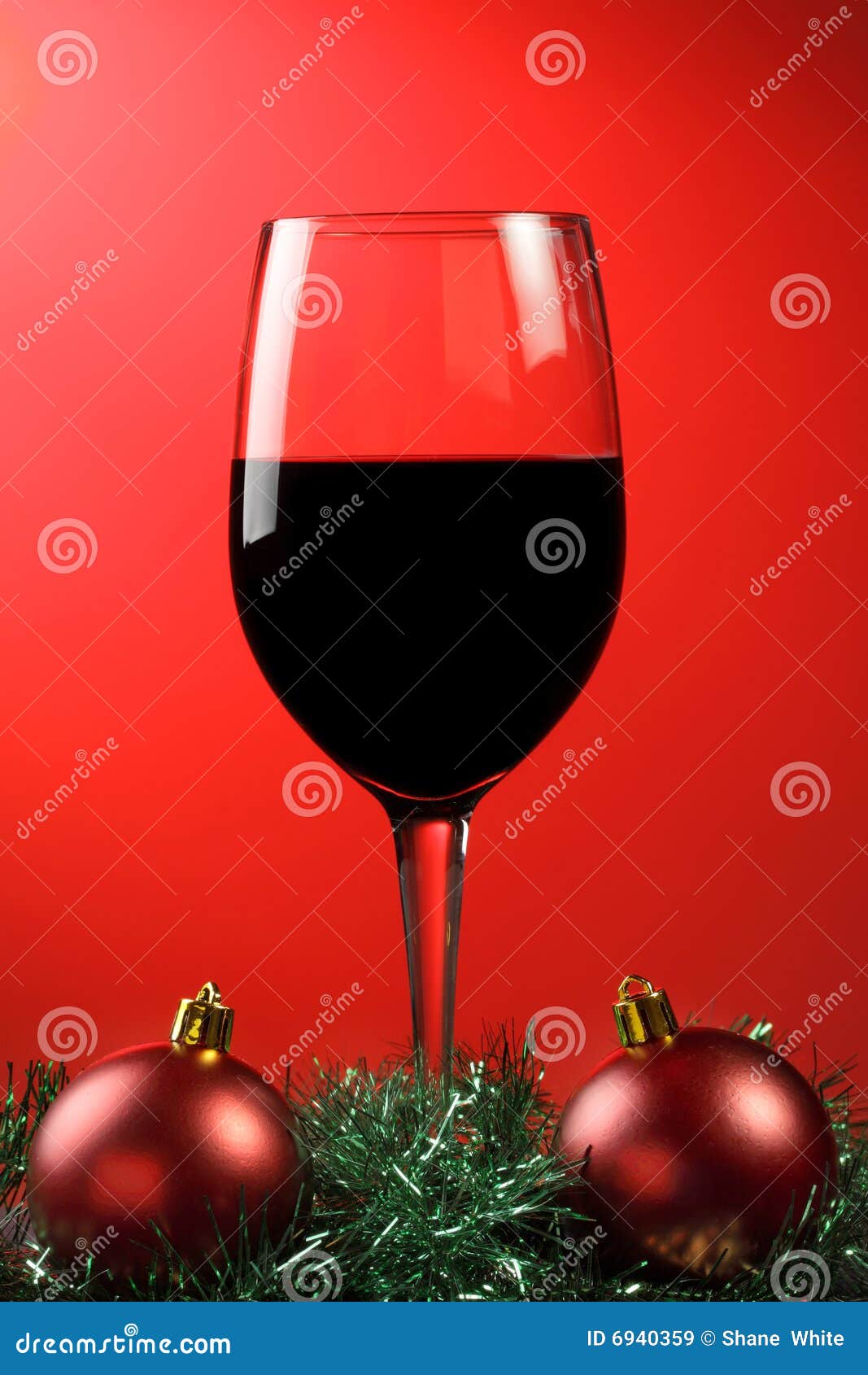 Red wine xmas. stock image. Image of celebration, elegant 6940359