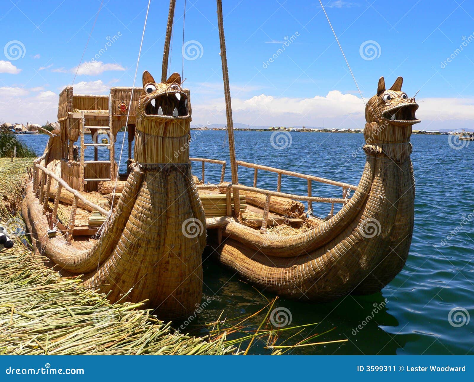 reed boat lake titicaca