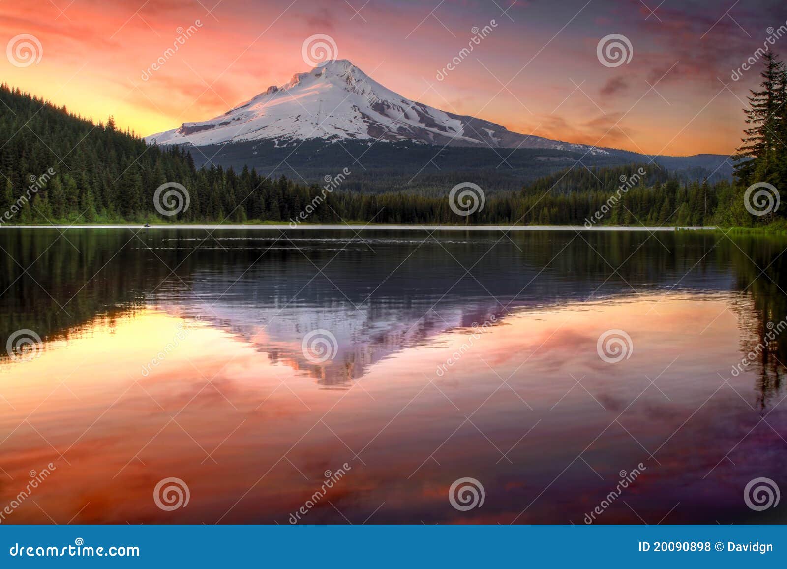 reflection of mount hood on trillium lake sunset