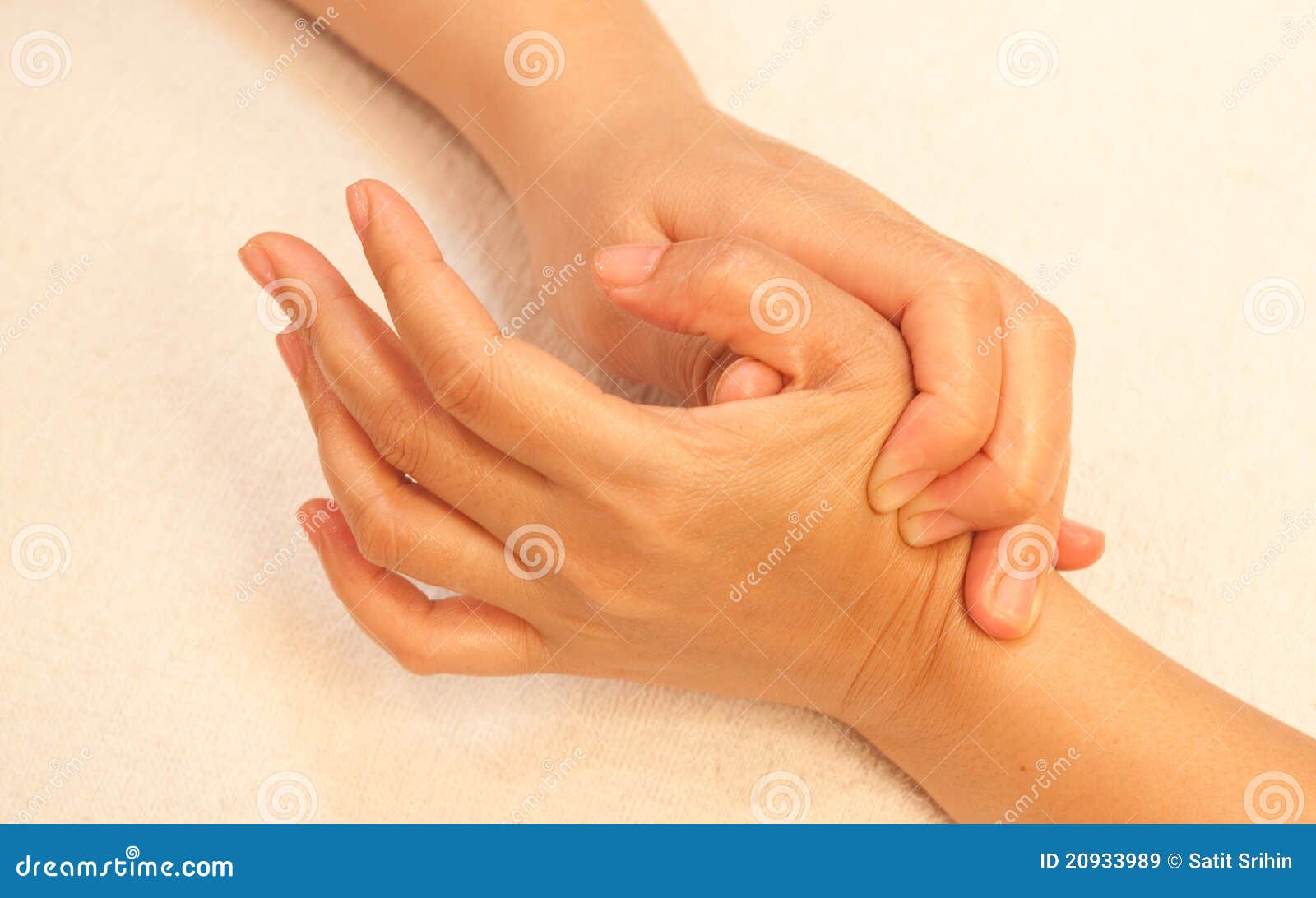 Reflexology Hand Massage Spa Hand Treatment Stock Image Image Of Herbal Circulation 20933989