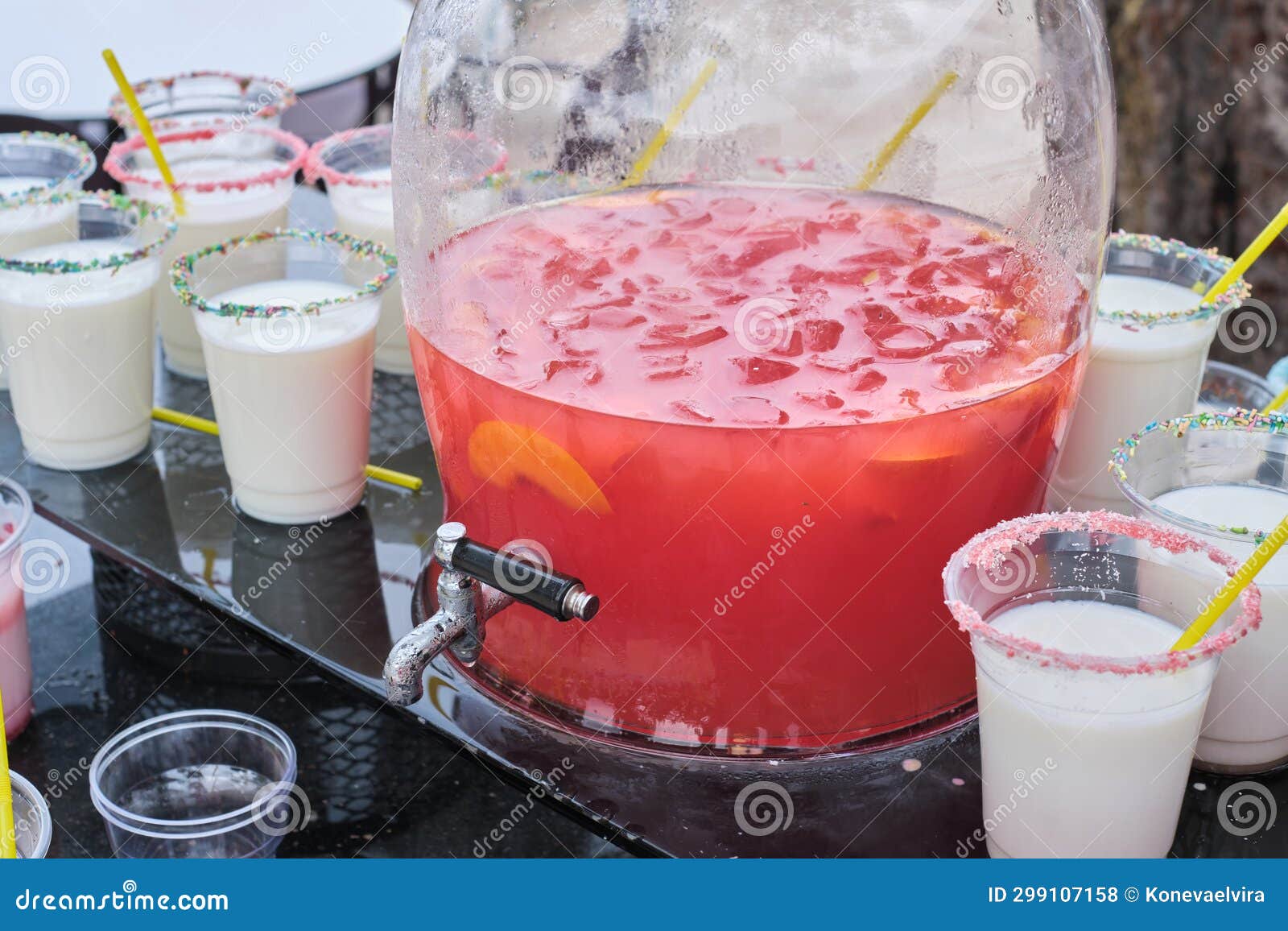 https://thumbs.dreamstime.com/z/refreshing-pink-lemonade-dispenser-cups-rimmed-sugar-await-celebrates-trend-creative-drink-presentations-299107158.jpg