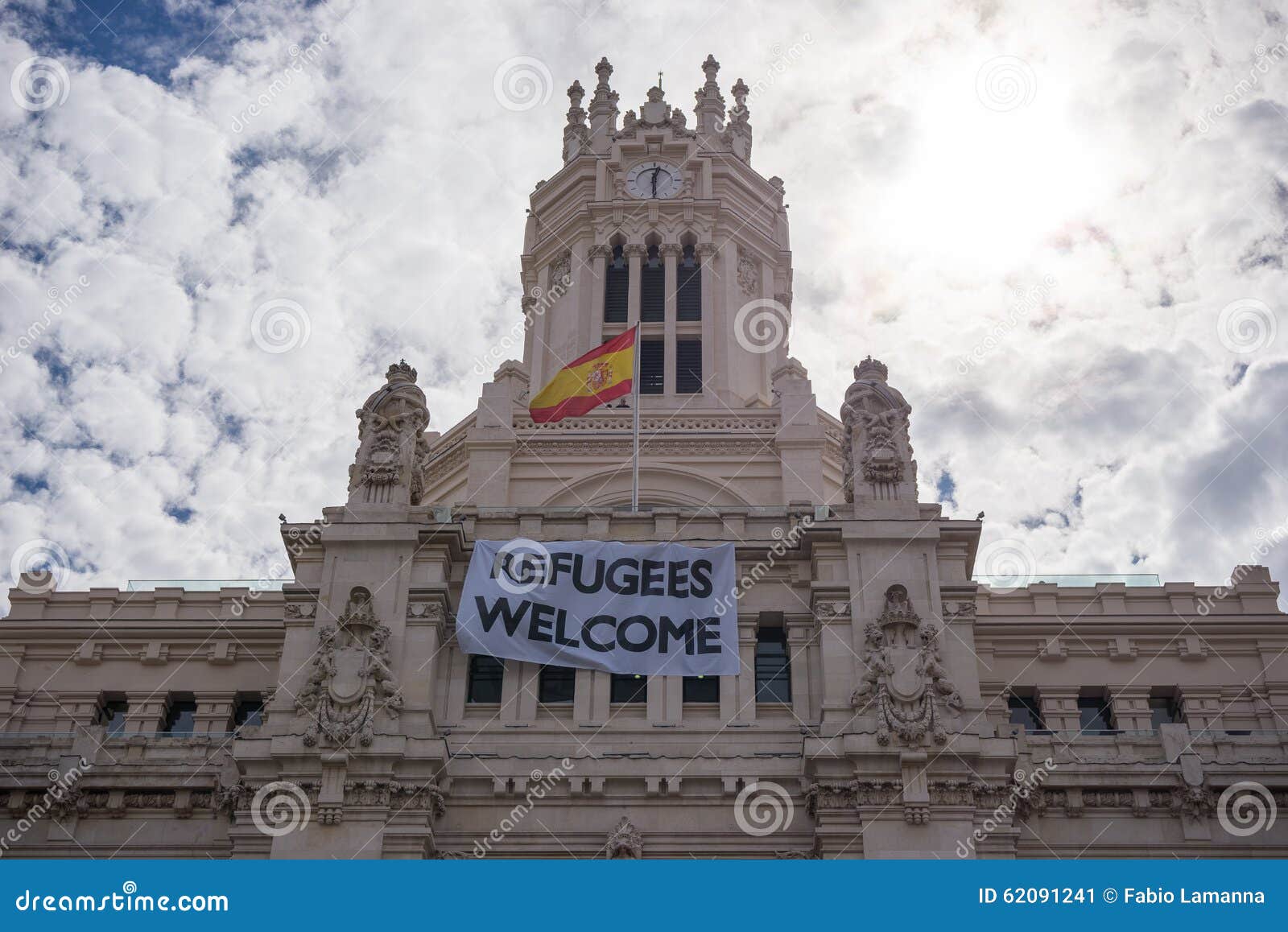 refugees welcome placard