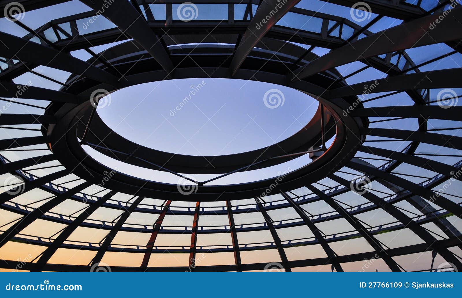 reichstag dome in berlin