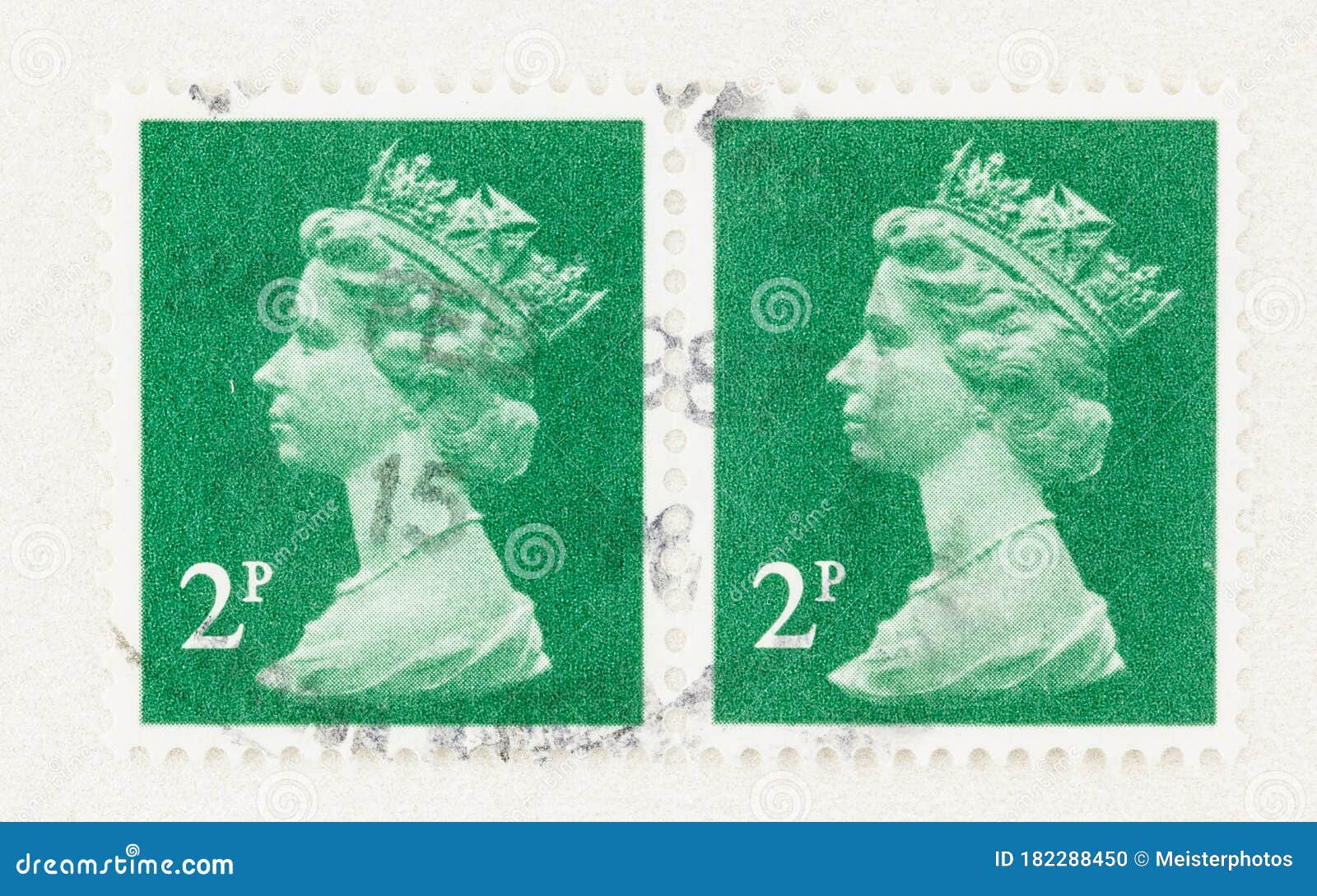 Reine Elizabeth II Sur Le Timbre Vert De 2 P Image éditorial - Image du vert,  grand: 182288450