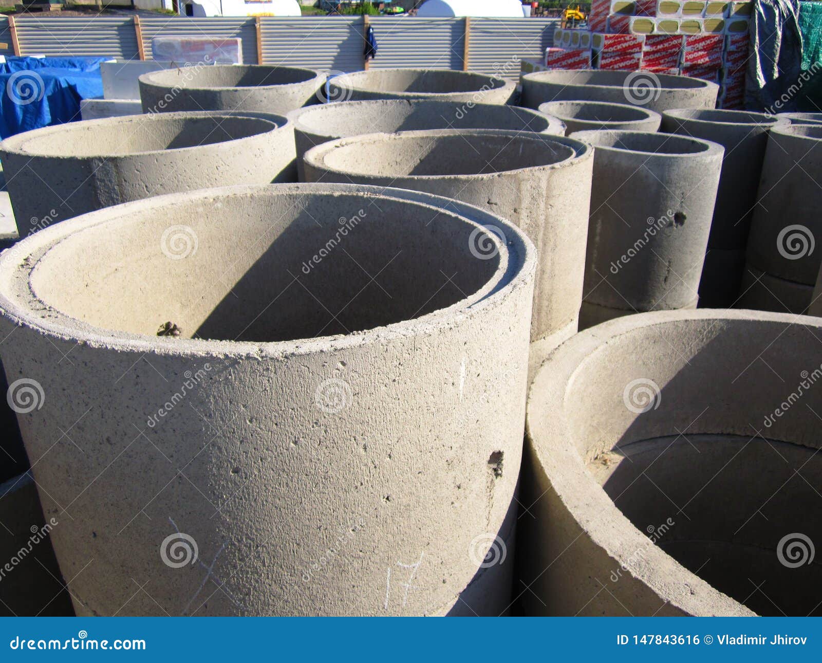 Well rings concrete hi-res stock photography and images - Alamy