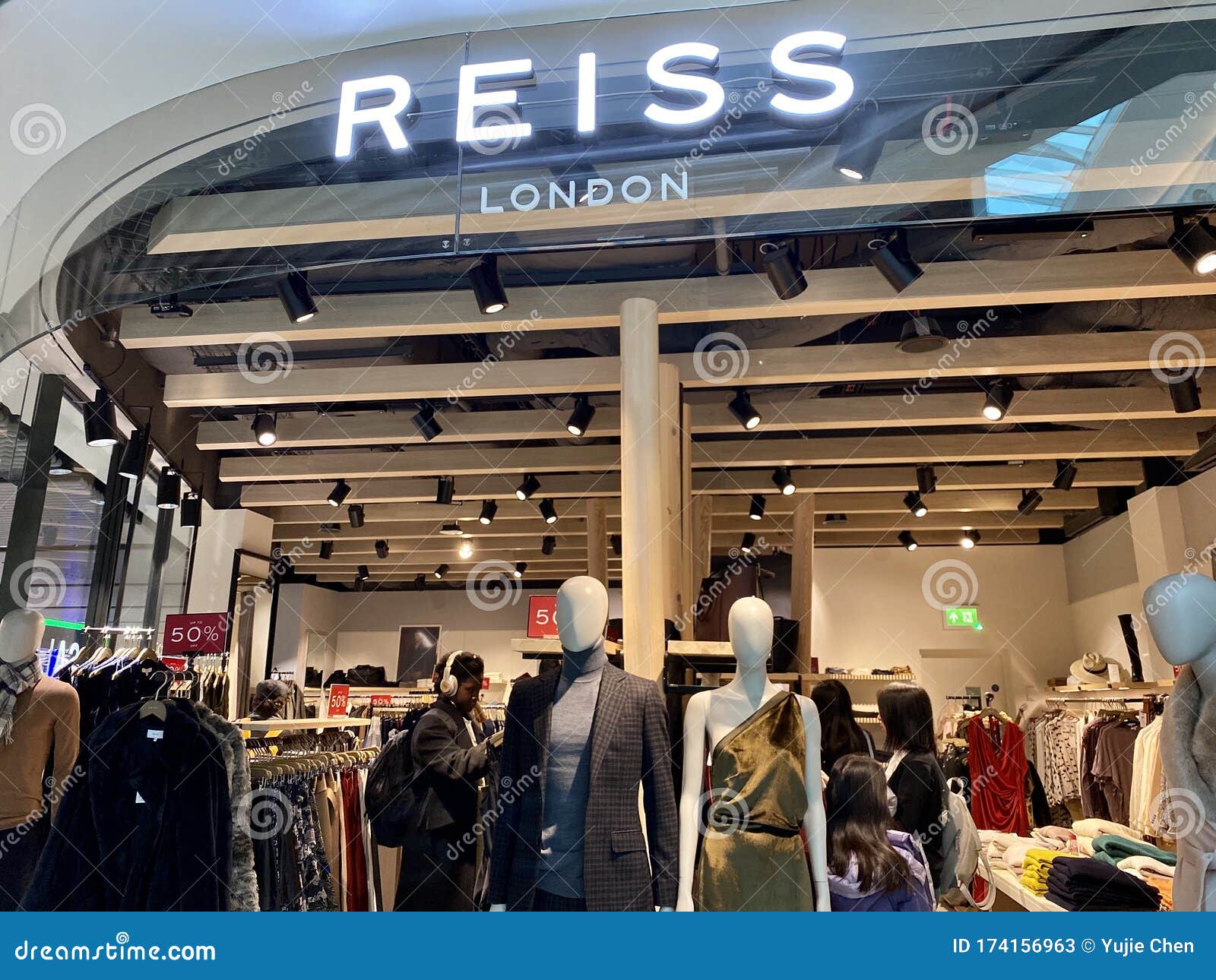 reiss outlet london