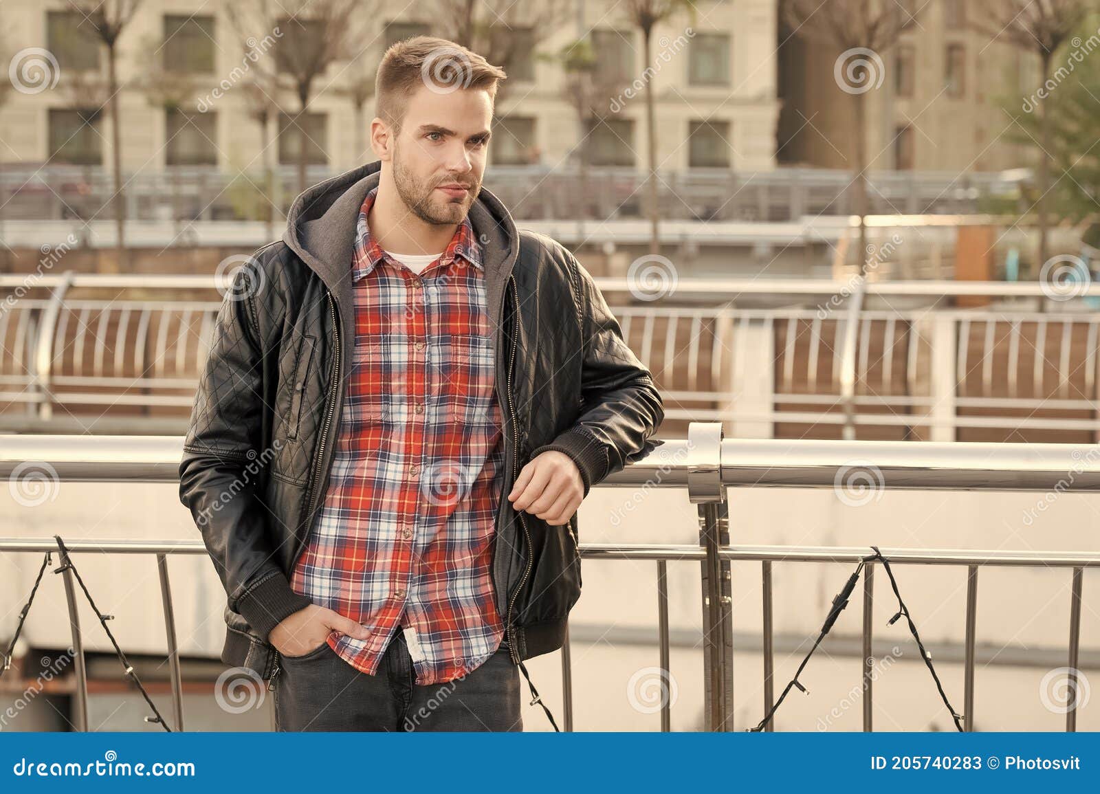 Conjunto ropa outlet urbana hombre