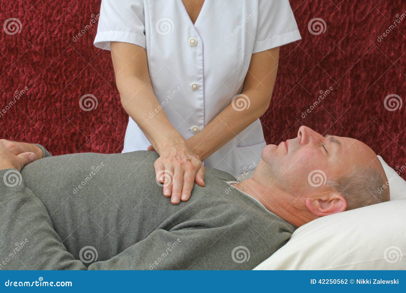 the relaxing effects of reiki healing