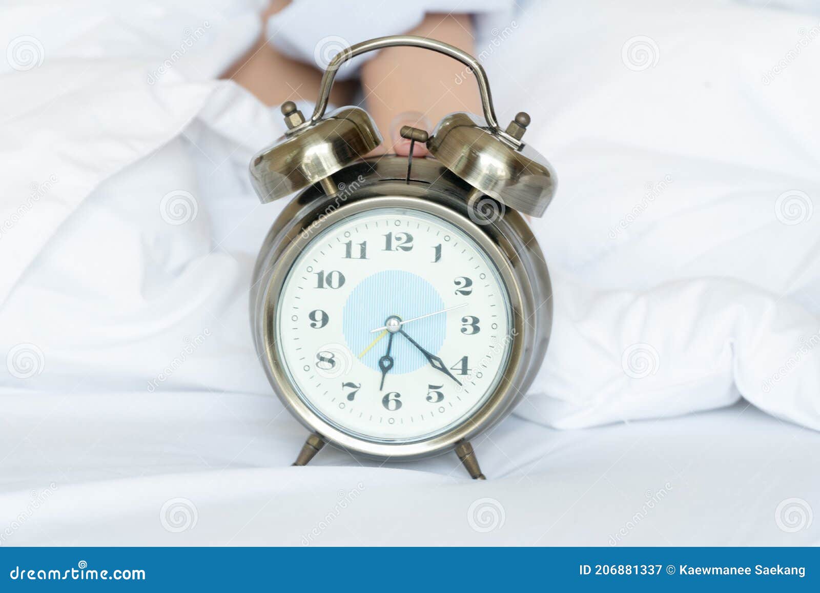 Reloj Despertador Analogico Estilo Vintaje Plateado