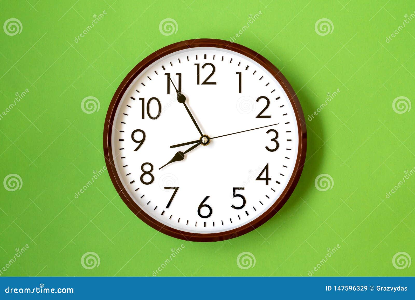 Часы остановились на 7. 7 Часов. Часы 7. Часы рисунок. Часы показывают 7 часов.