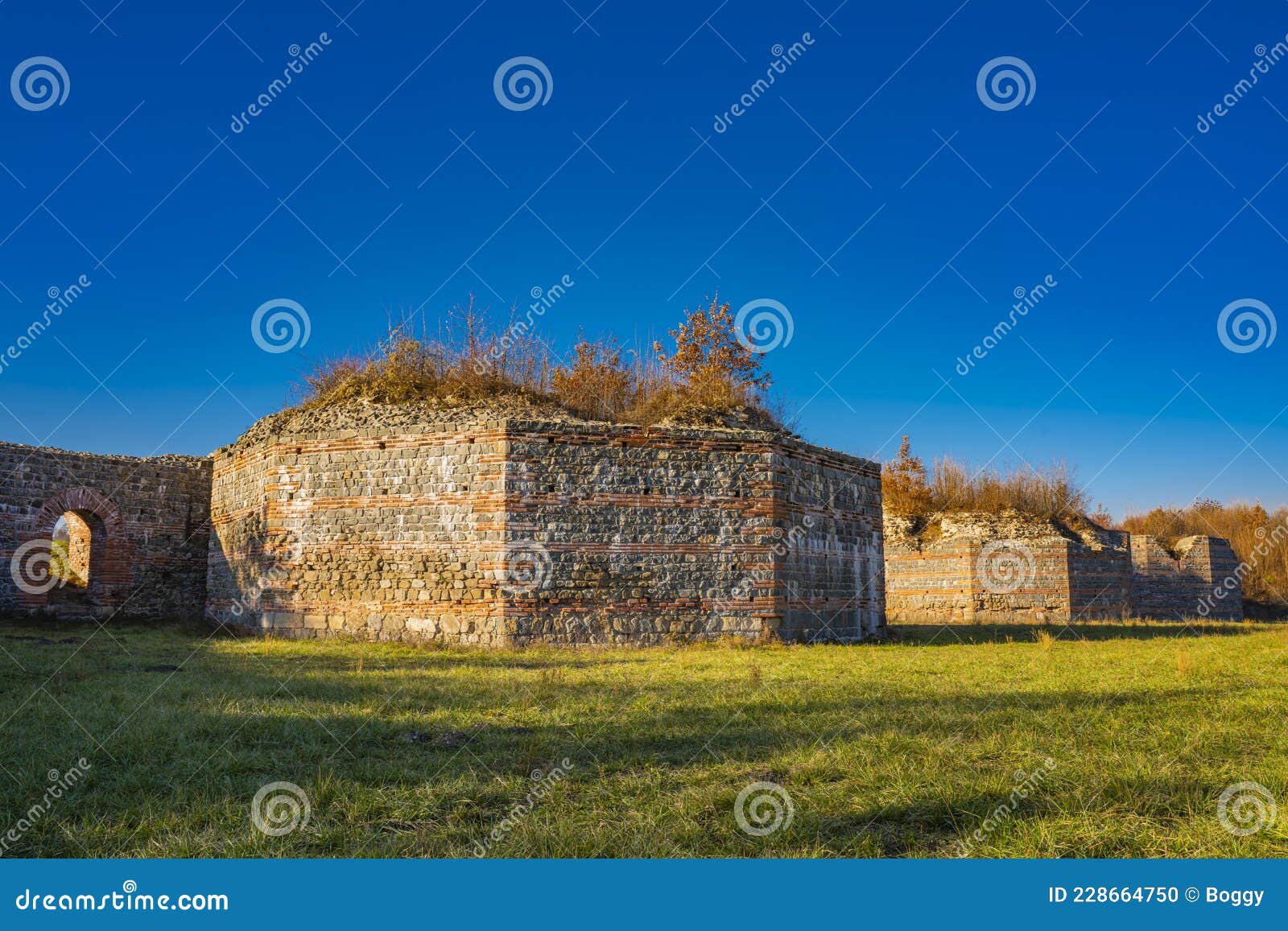 remains of ancient roman complex of palaces and temples felix romuliana near gamzigrad, serbia