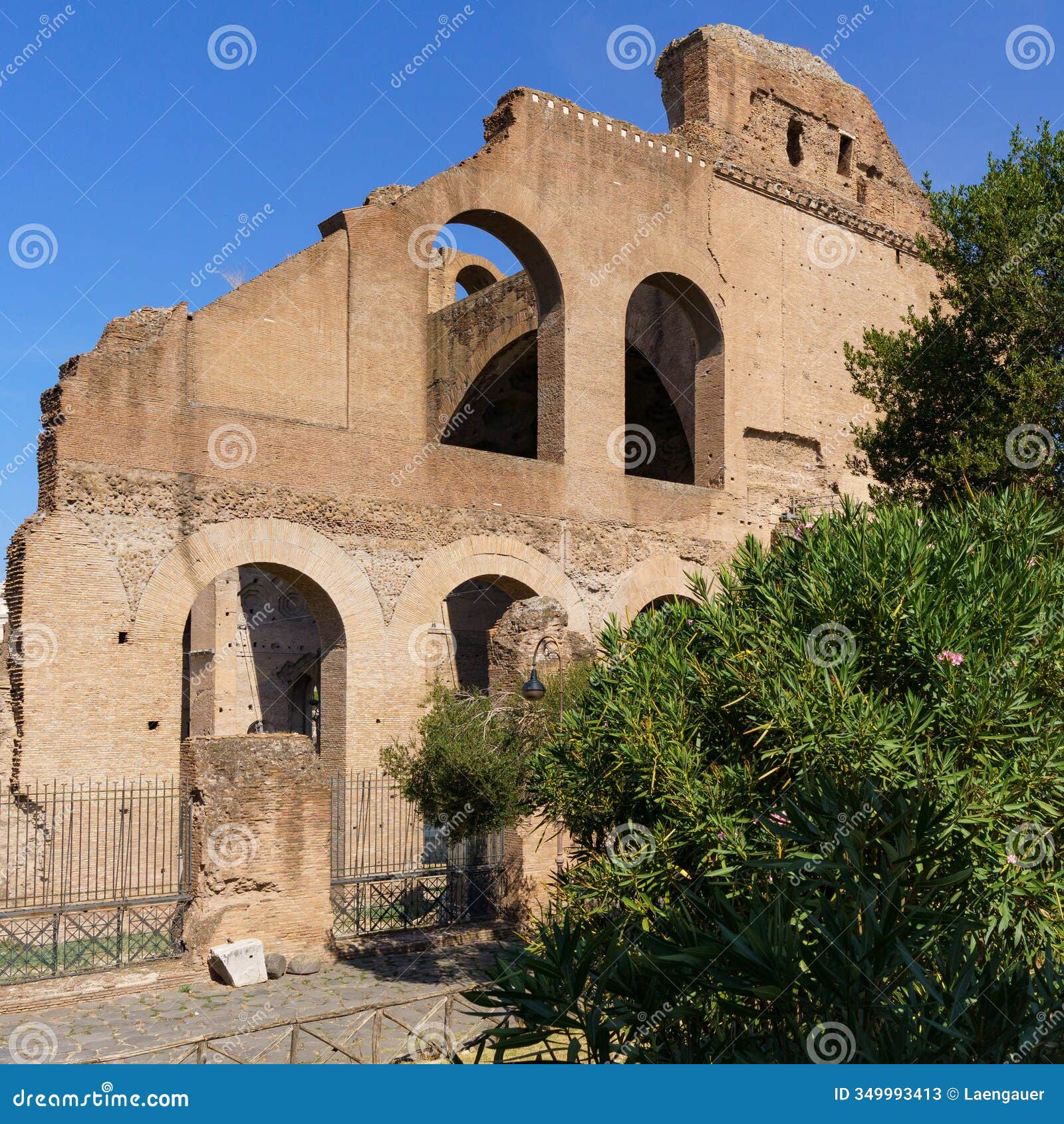 remains of the of baths of caracalla