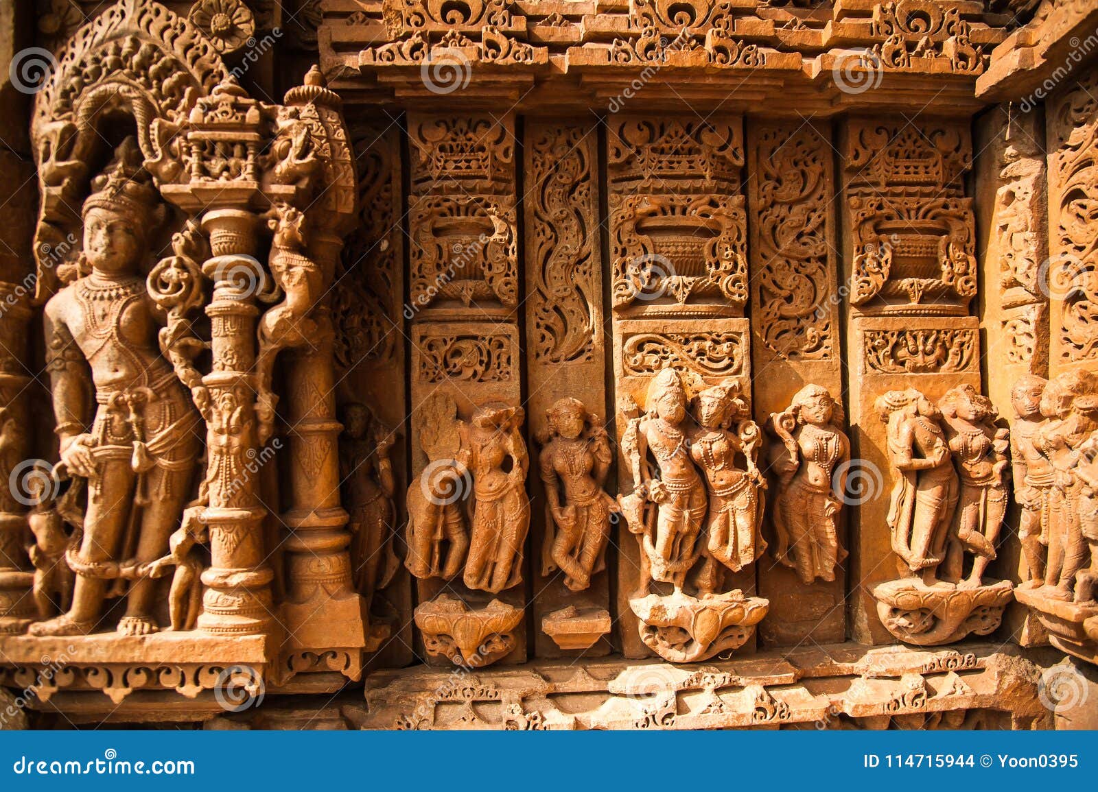 the sahasra bahu temple, rajasthan, india