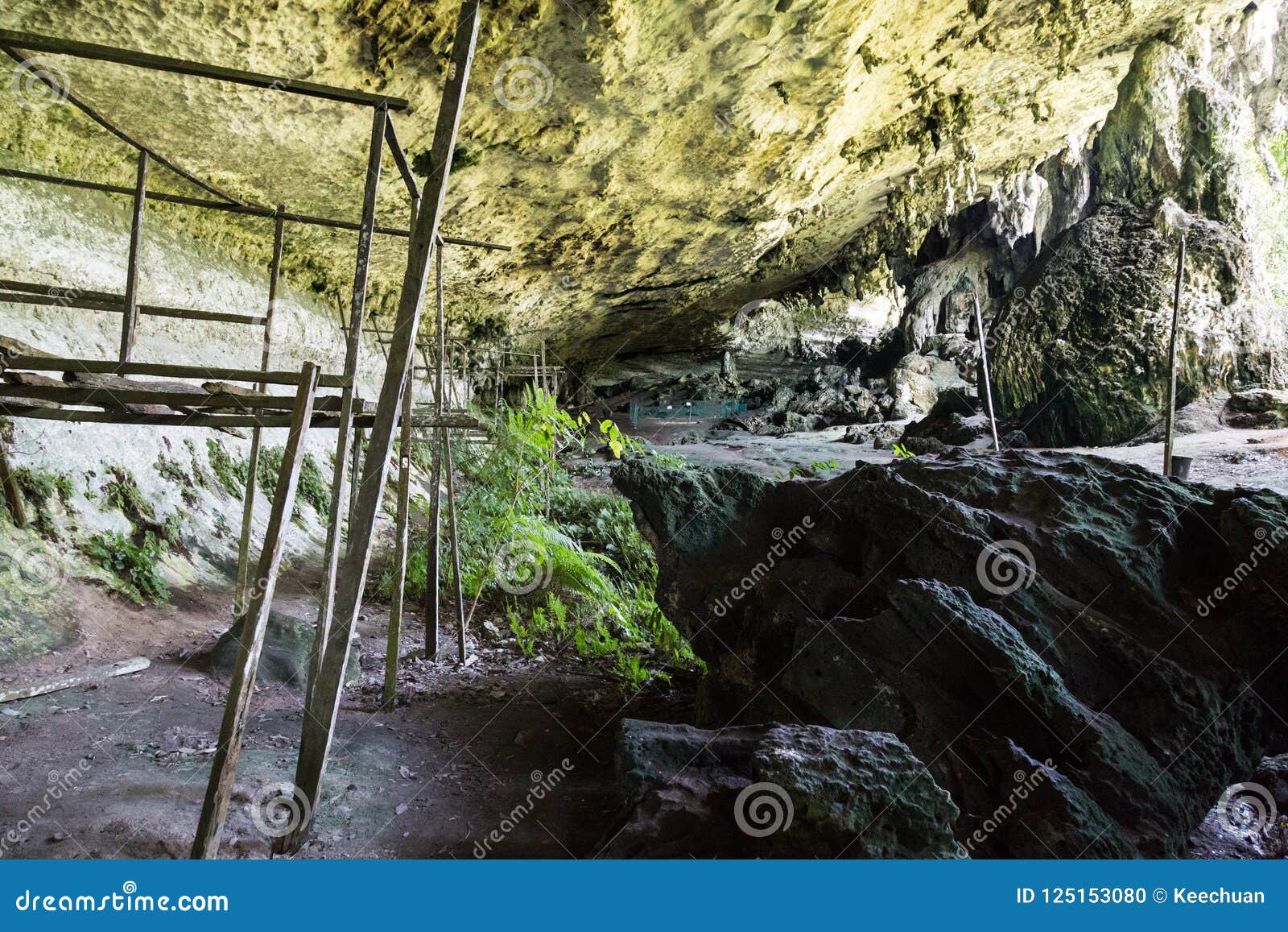 trading chambers within trader caves at niah national park, sara