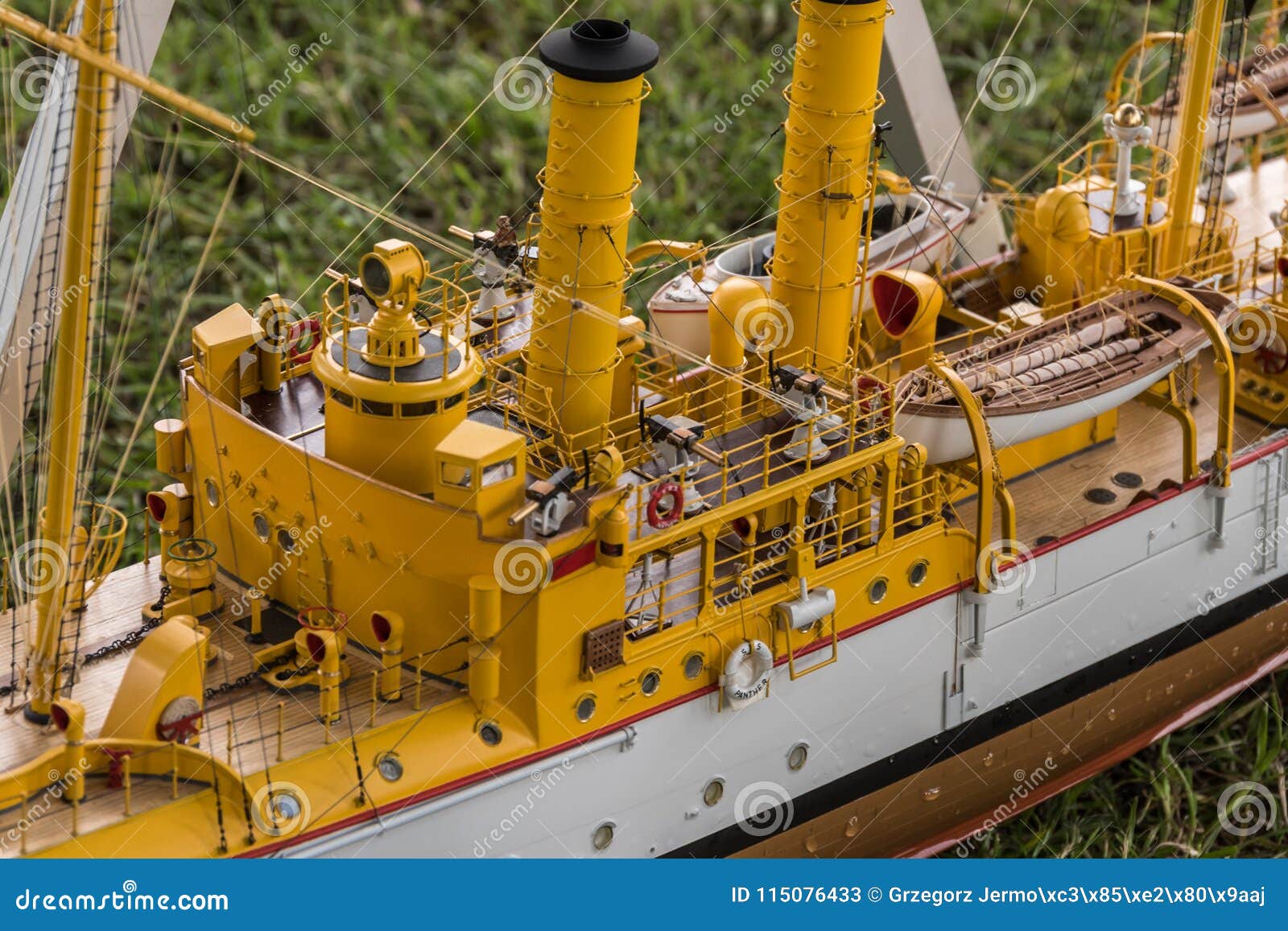 radio controlled model warships