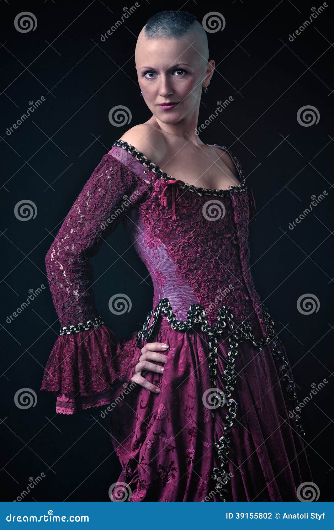 Renaissance Dress Stock Photo - Image: 39155802