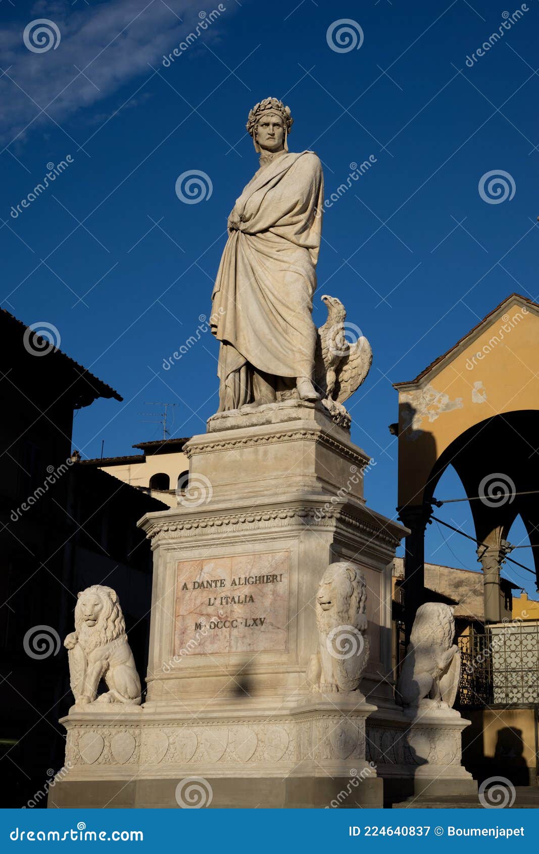 renaissance statue of dante alighieri, piazza santa croce