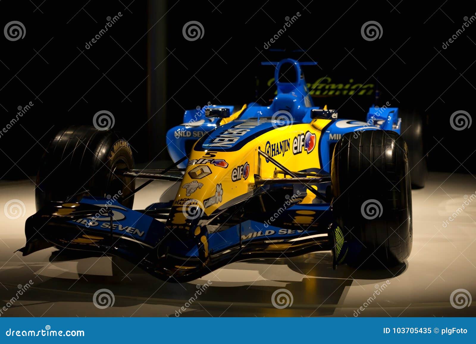 zoom lampe Donau Renault R25 of F1 with Which Fernando Alonso Was World Champion Editorial  Image - Image of exhibitions, famous: 103705435