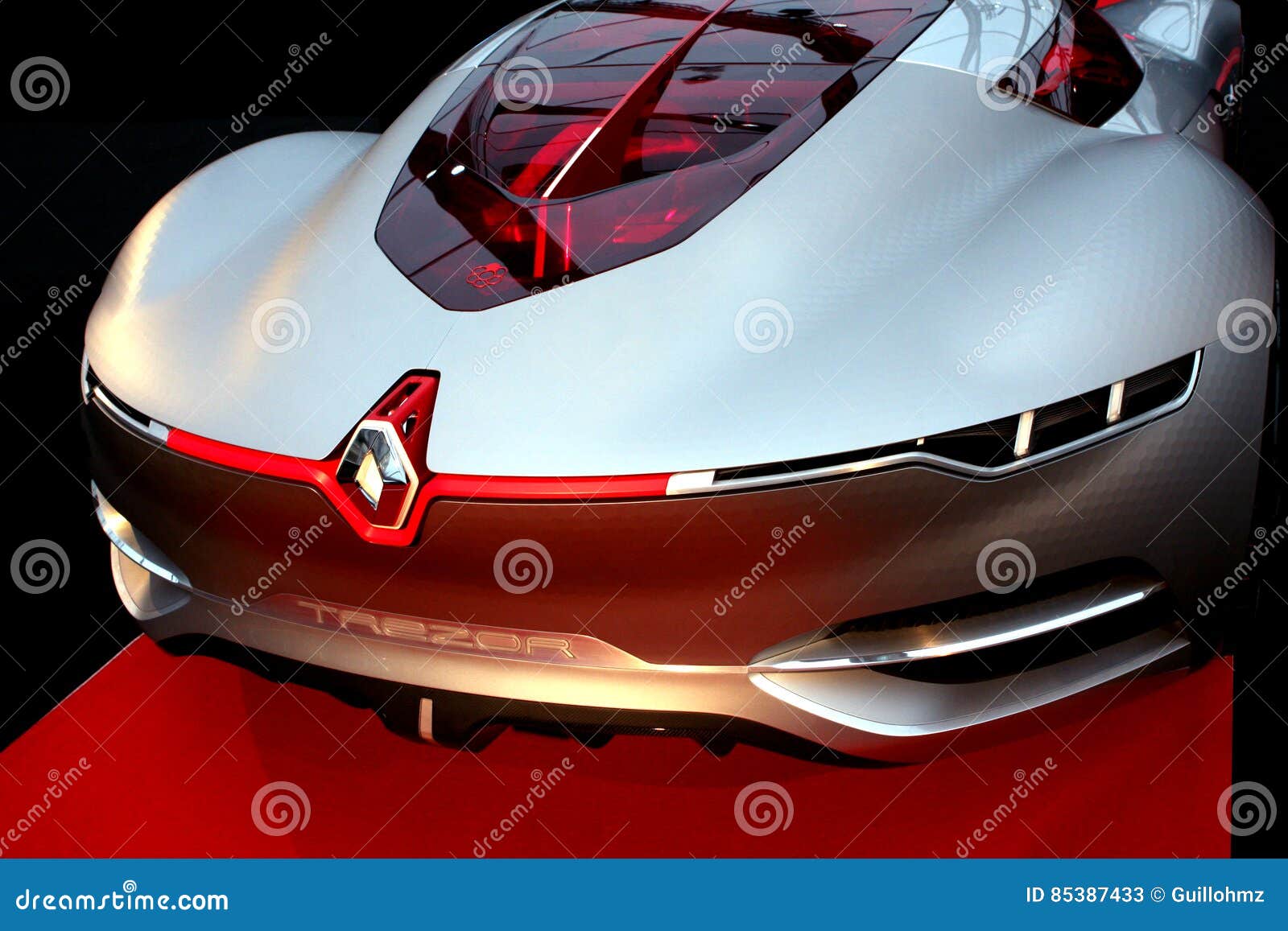 Renault Trezor Concept Race Car Editorial Stock Photo - Image of concept,  exposed: 85387433