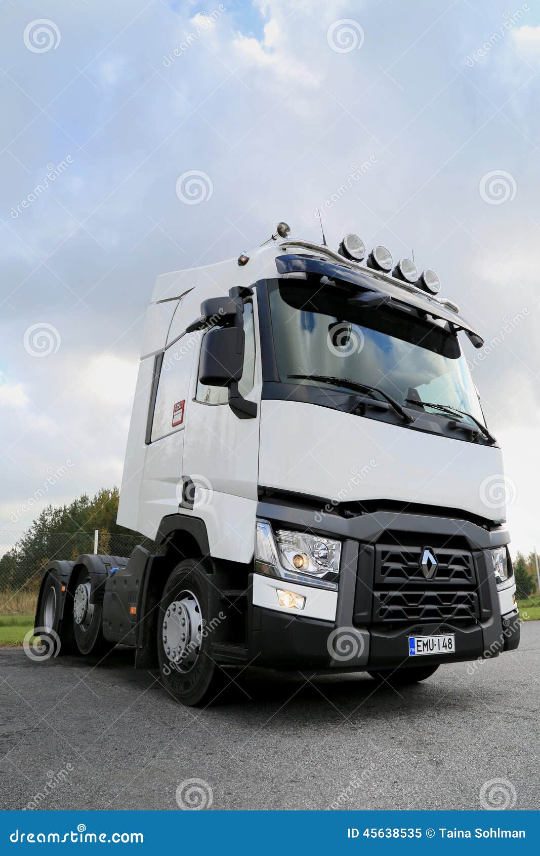 Renault Truck Tractor T480 Parked On A Yard Editorial Image - Image Of Haulage, Euro: 45638535