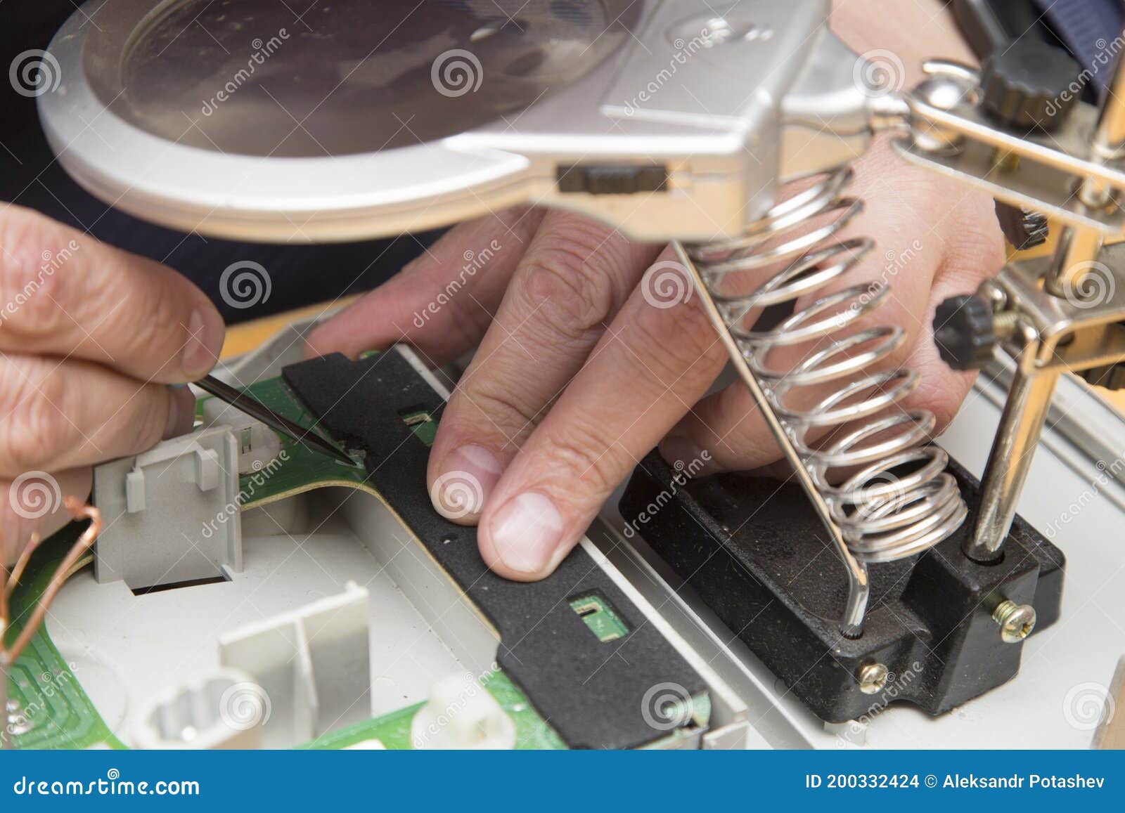 Repair of Electronic Boards. a Tool for Repairing Electronic Components ... Circuit Diagram