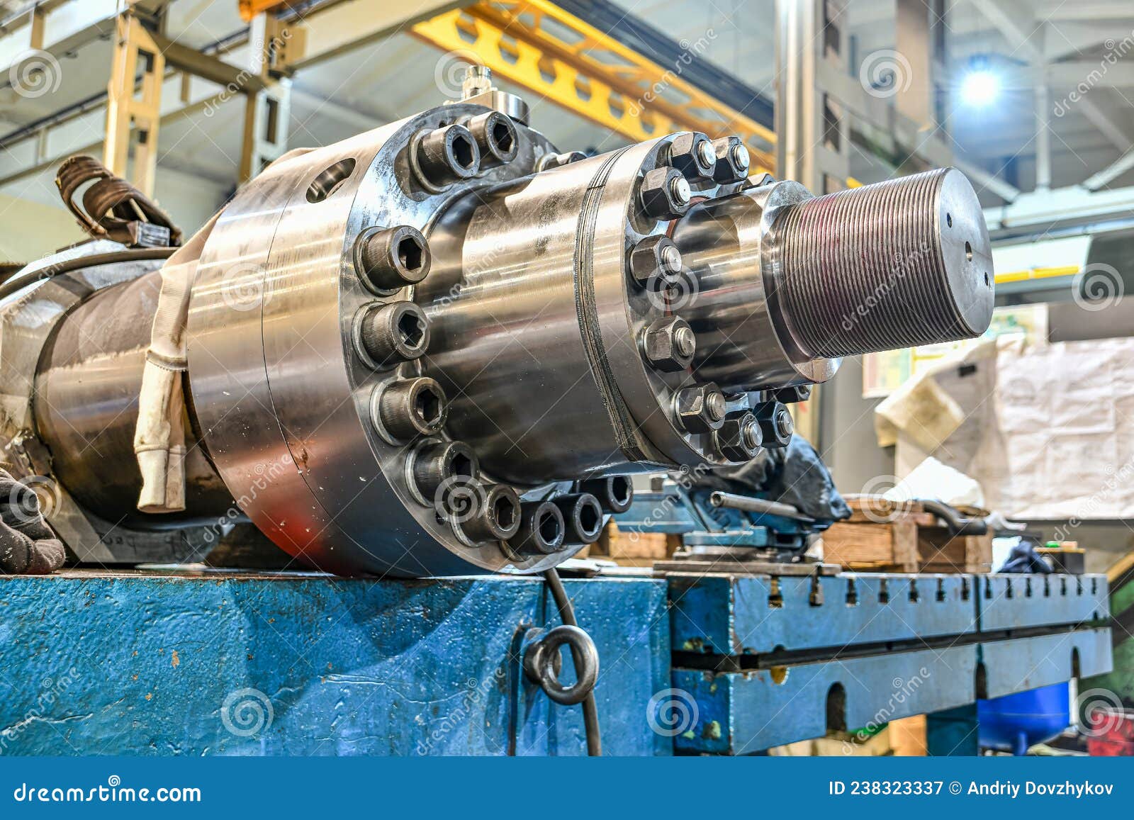 Repair of High Pressure Hydraulic Equipment in a Mechanical Workshop Stock Image - Image of industry, workshop: 238323337