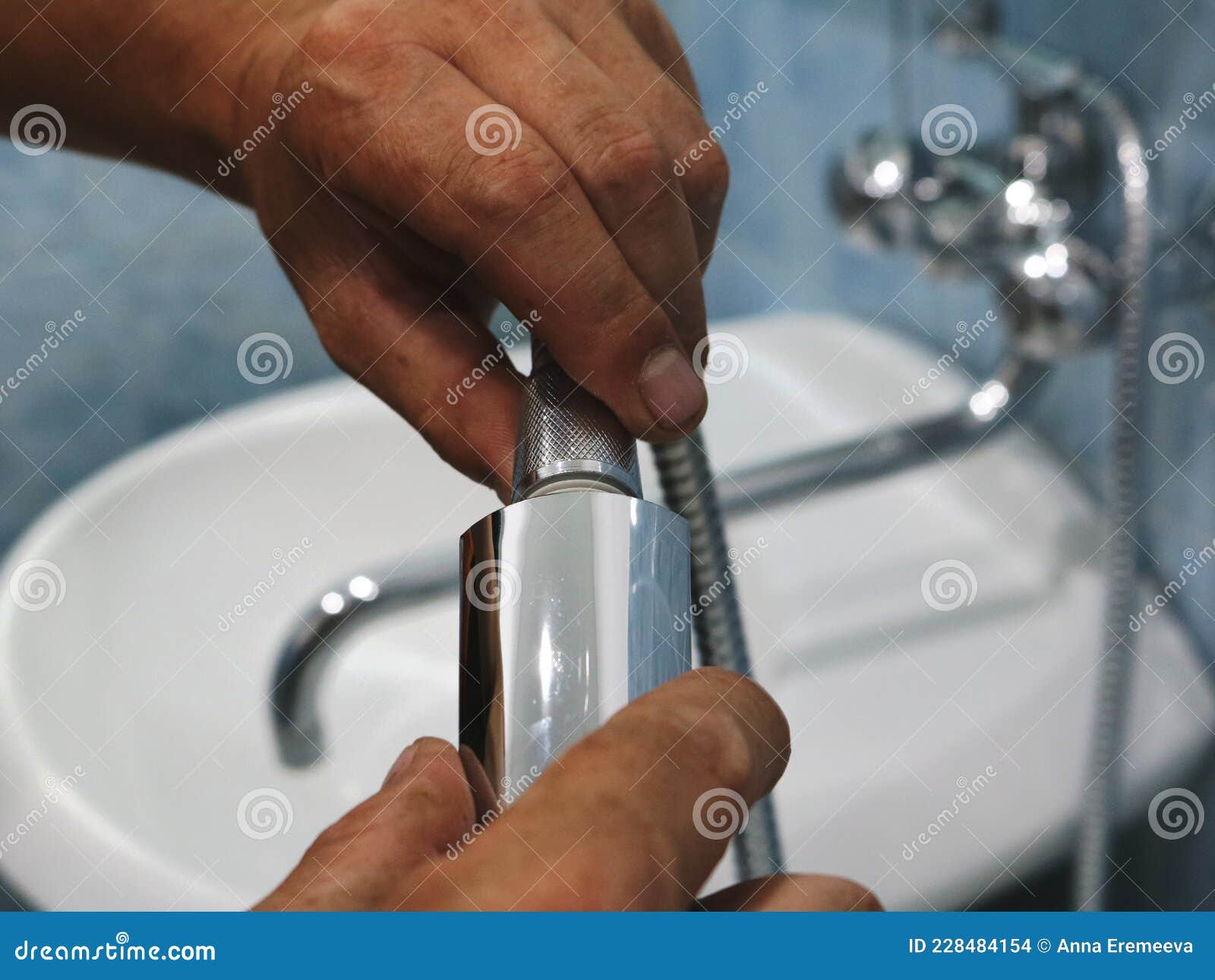 screwing on a delta bathroom sink handle h31