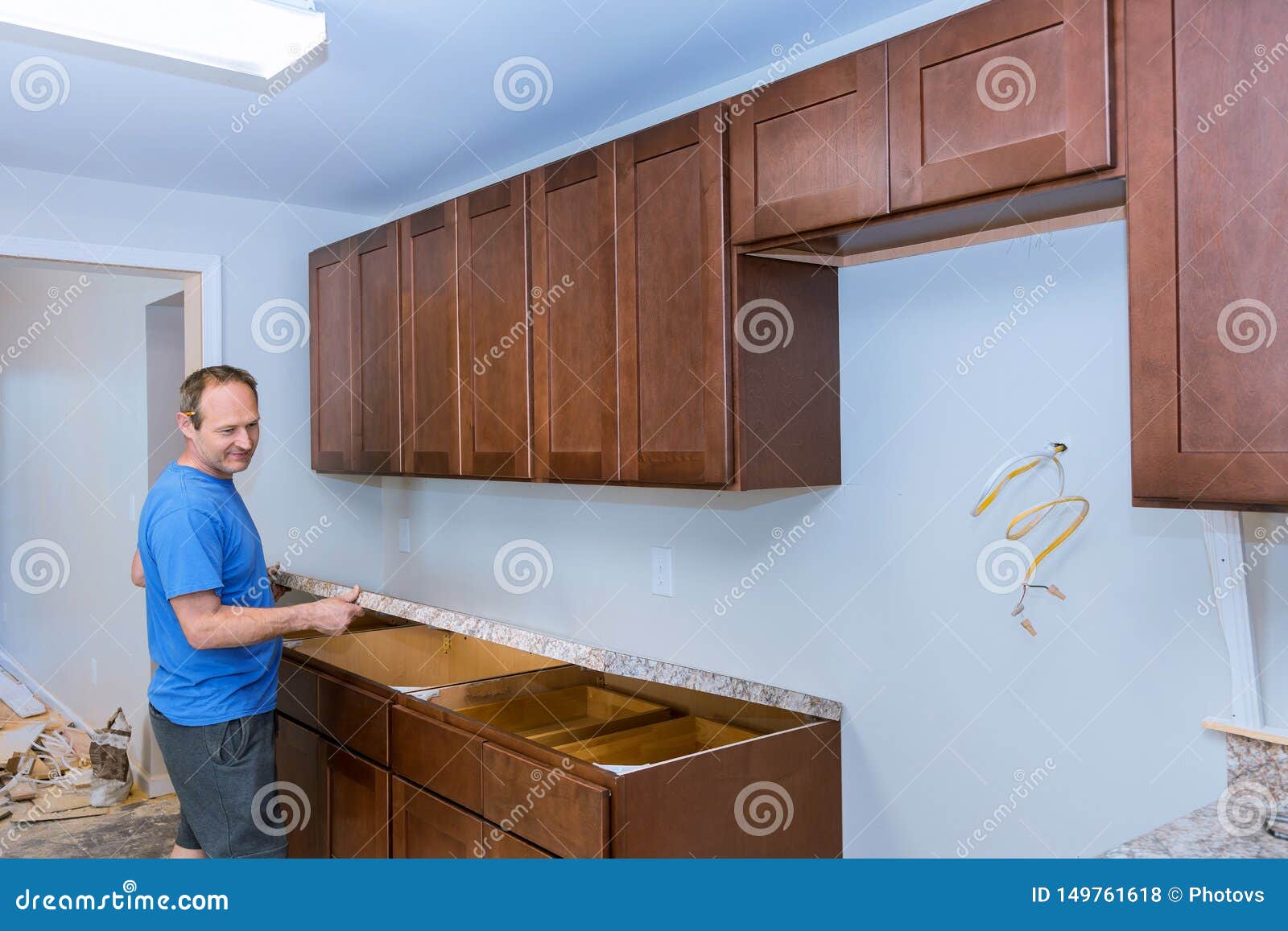 Installing Contractors A Laminate Counter Top A Kitchen Remodel