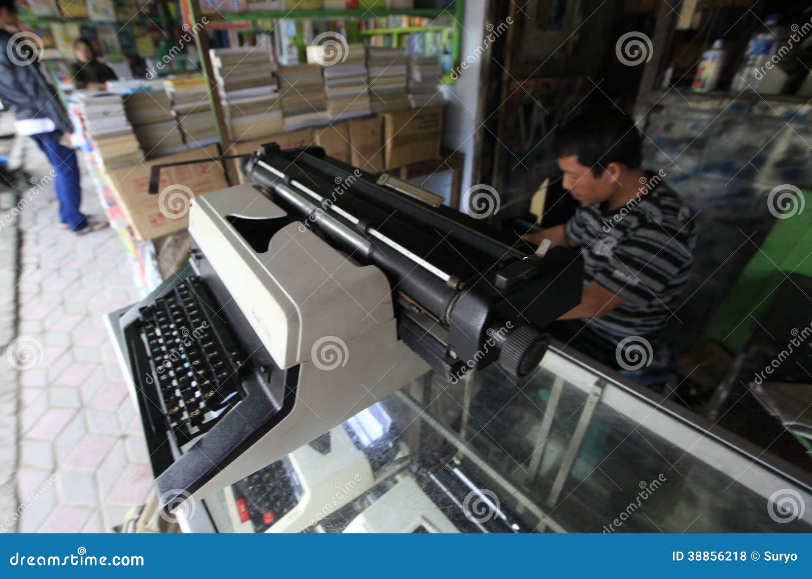 Repair typewriter editorial stock photo. Image of indonesia 38856218