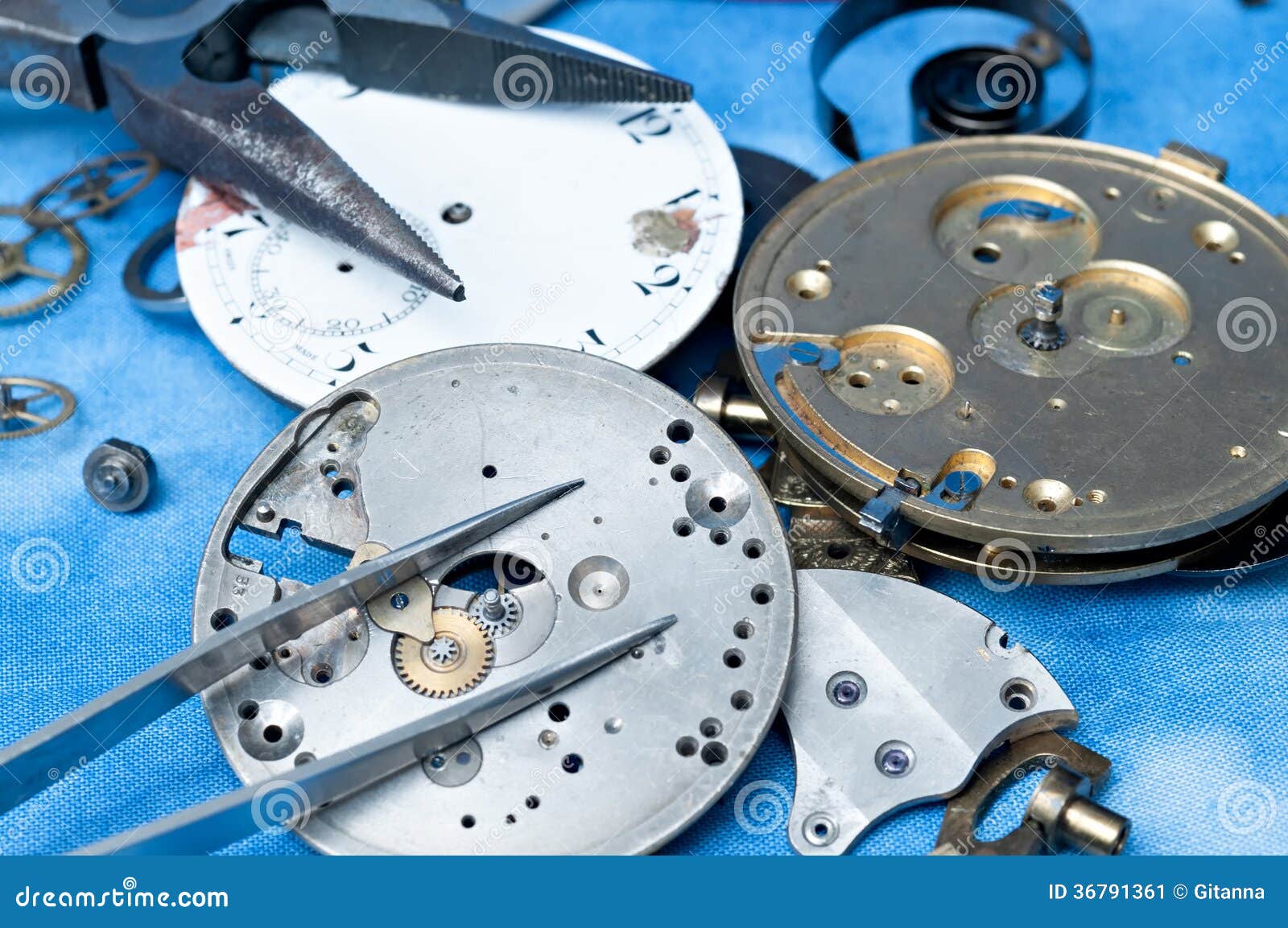 Repair of watches stock image. Image of open, pocket 36791361