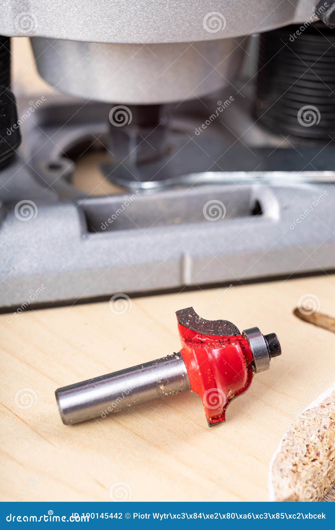 Replacement of the Milling Cutter in the Router. Joiner S Accessories