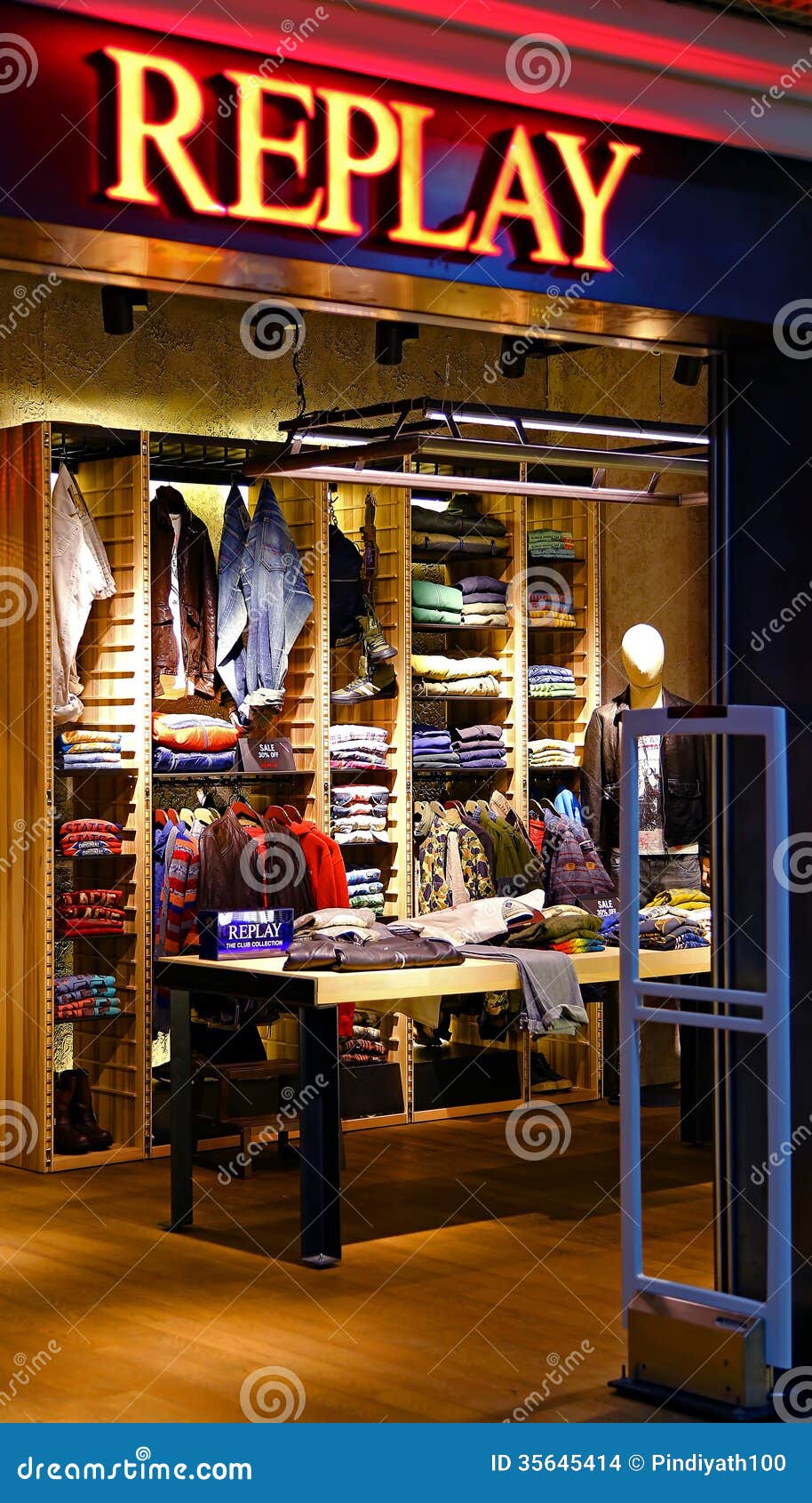 Hong Kong Editorial Stock Image - Image of merchandise, store: 35645414