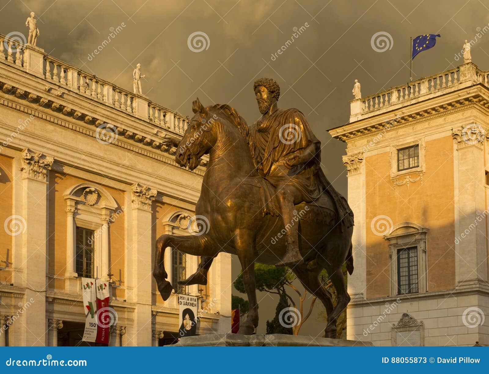Replica Equestrian Statue Marcus Aurelius Made Bronze Stands Open Air Piazza Del Campidoglio 88055873 