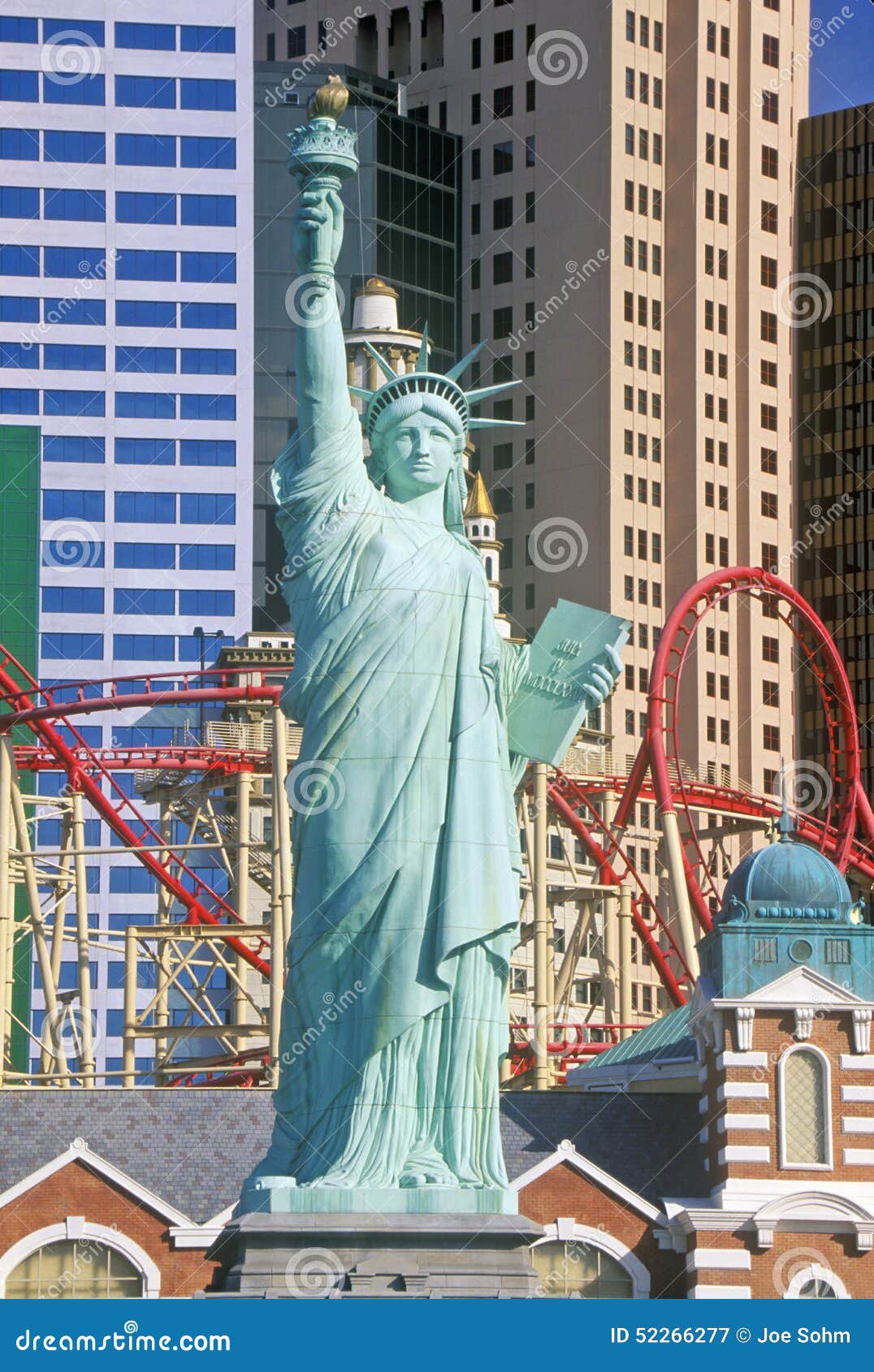 las vegas statue of liberty