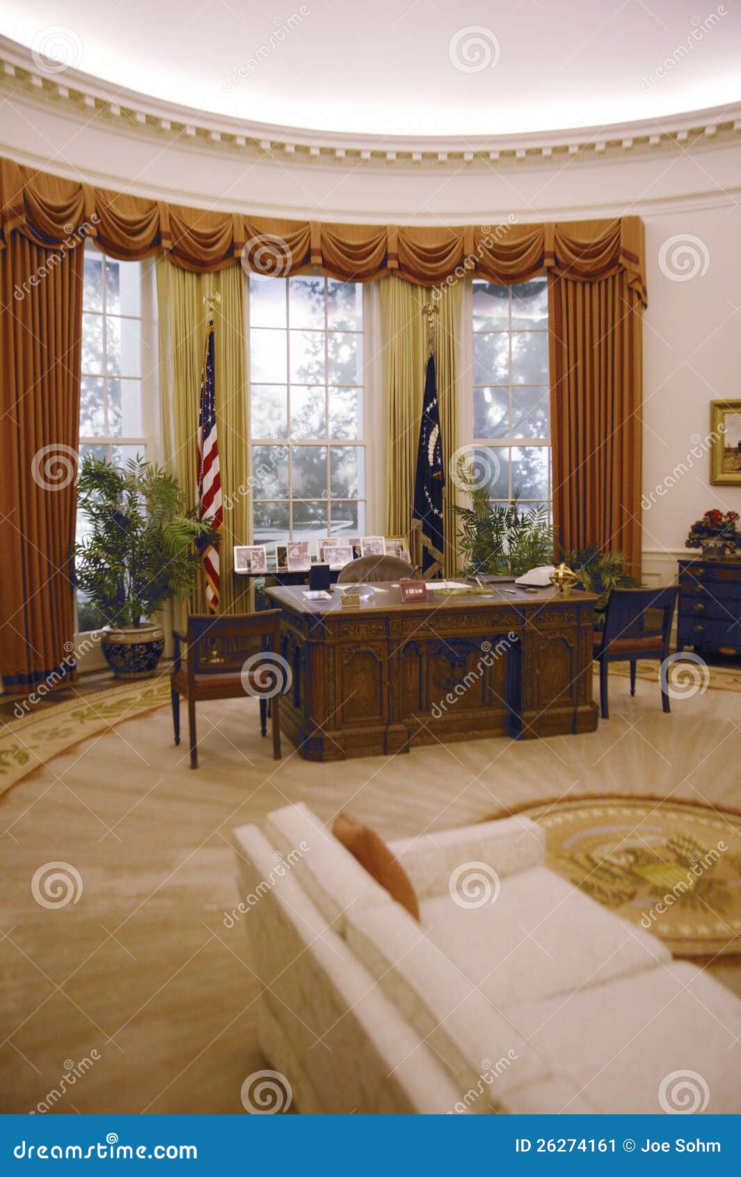 White House Office Background